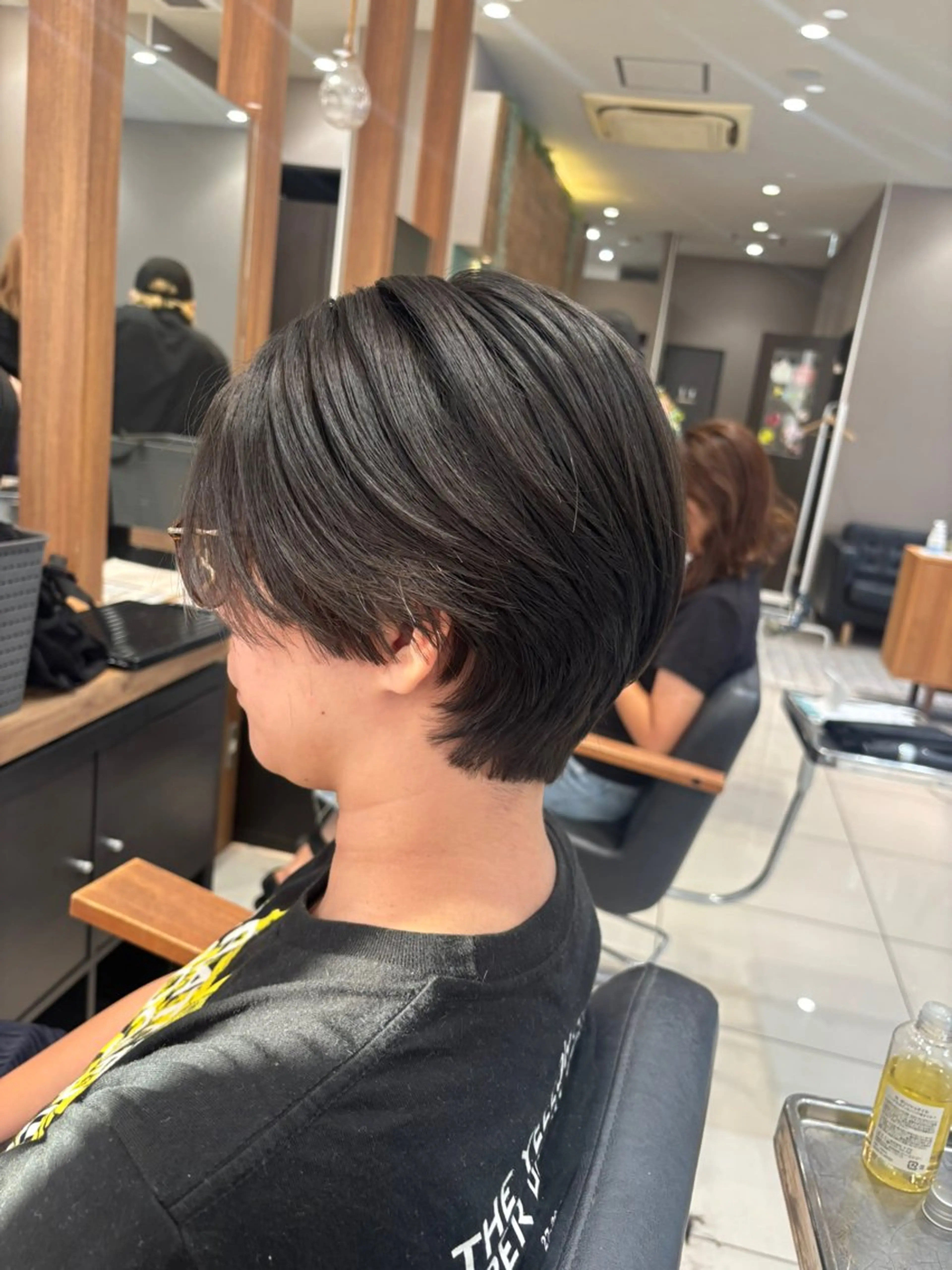 ショート カット 小嶺 歩夏のヘアスタイル