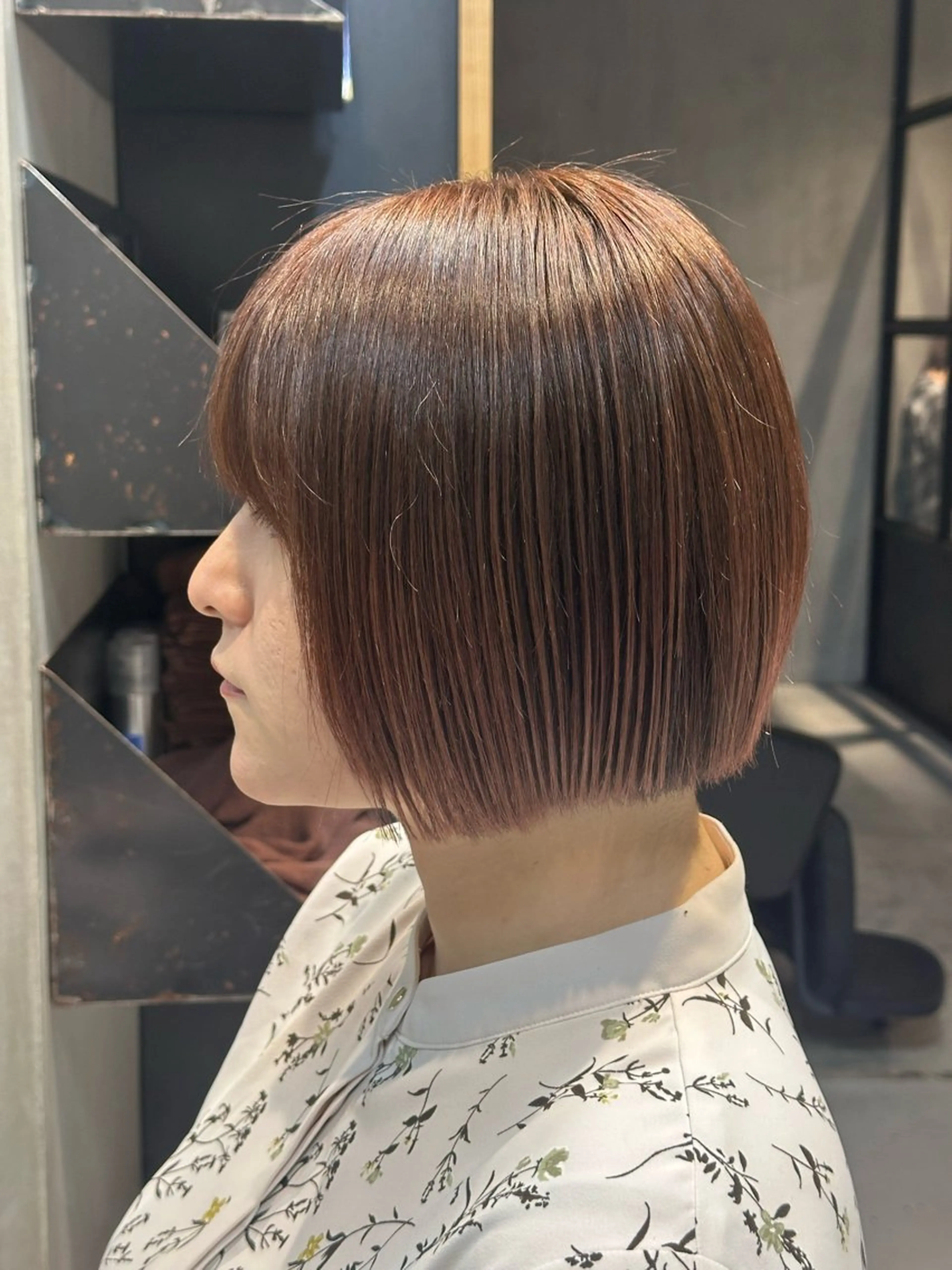 ショート カラー カット ヘアカラー 似合わせひなた🐥 elima調布のヘアスタイル
