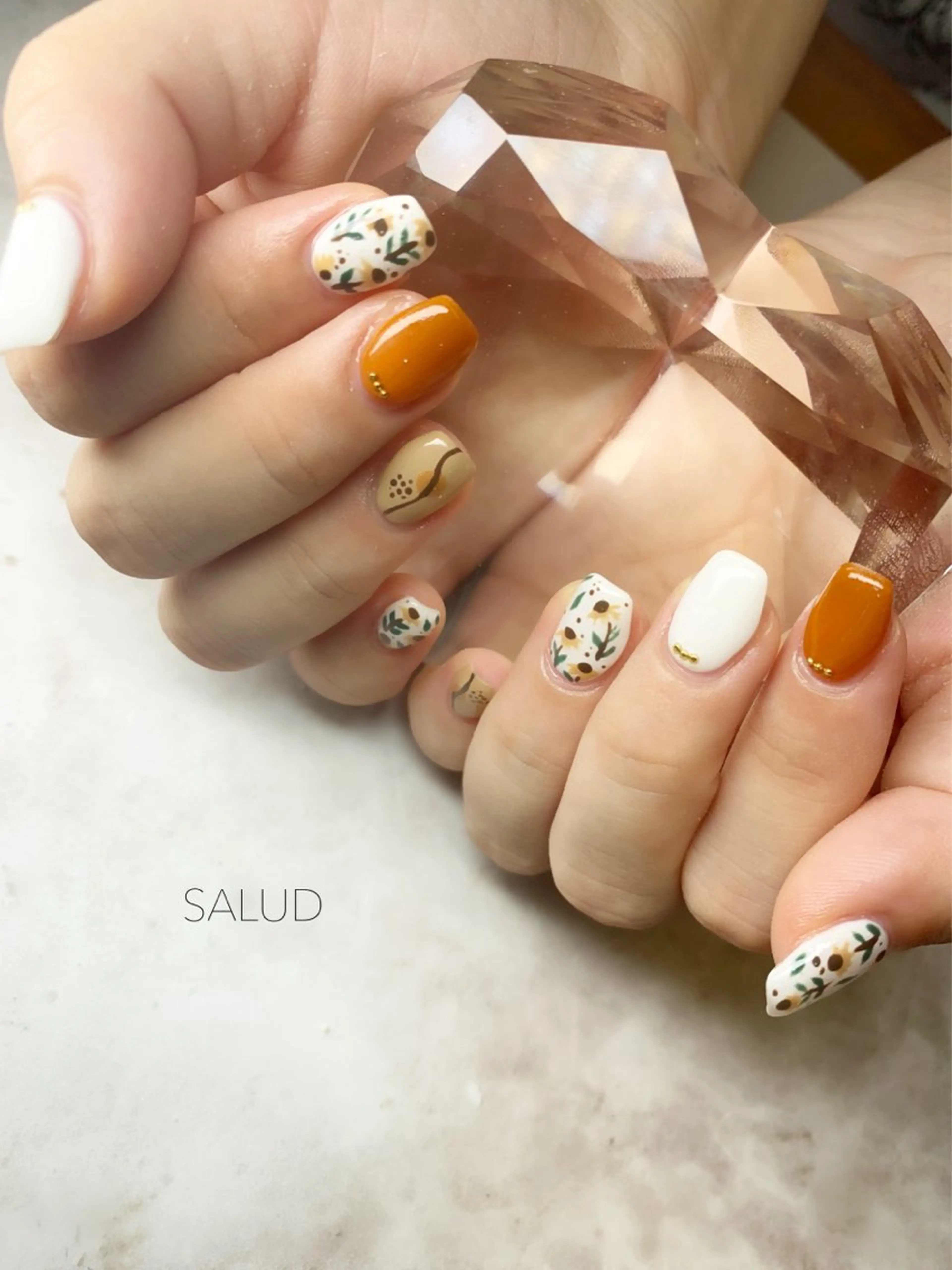 ネイル ハンドネイル Nail Salon SALUDのネイルデザイン