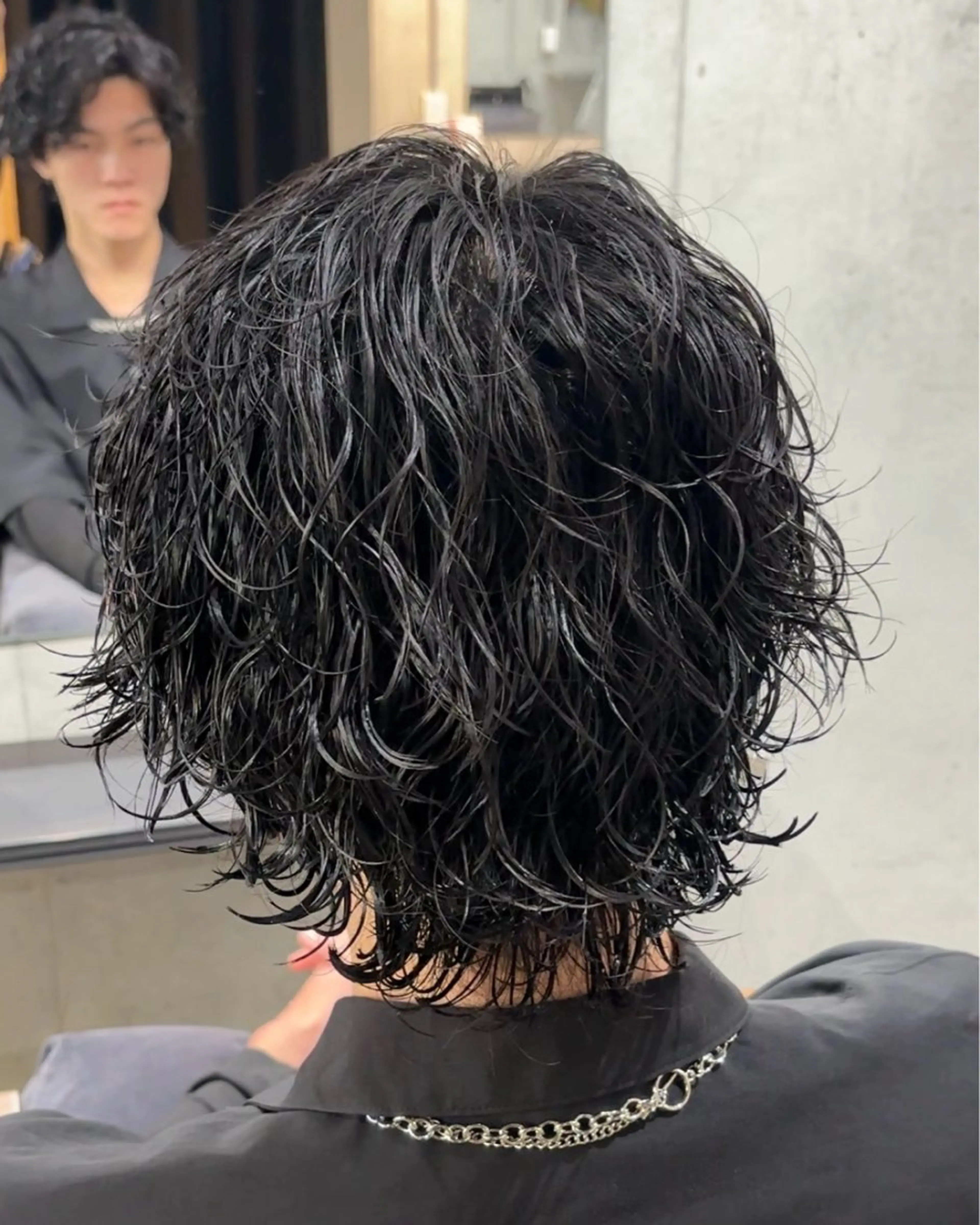 ショート パーマ 会社で浮かない ビジネスヘア/心斎橋のヘアスタイル