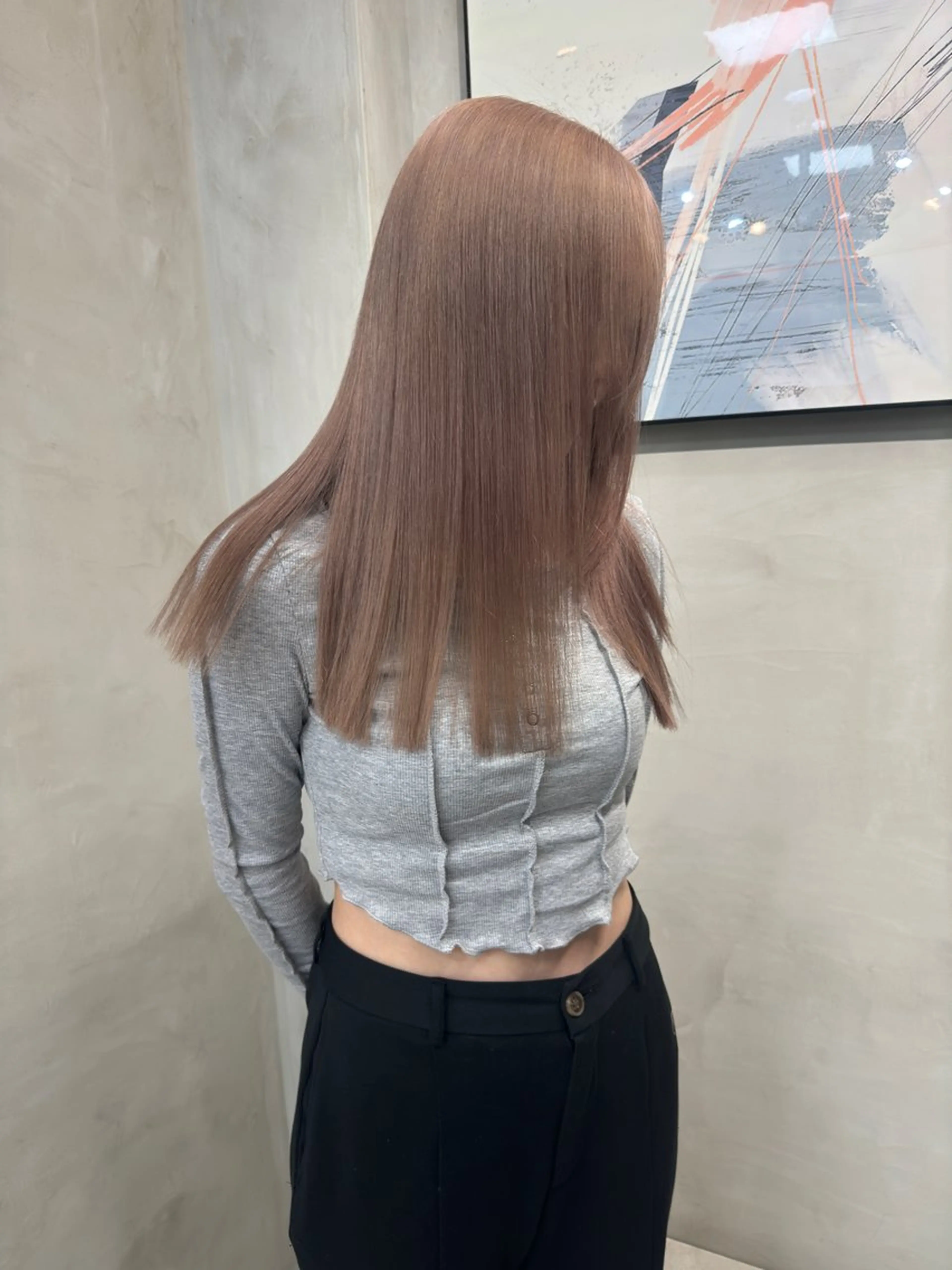 カラー ベージュカラー ミルクティーベージュ ヘアカラー エフェクトブリーチ /ウルフ/クワさんのヘアスタイル