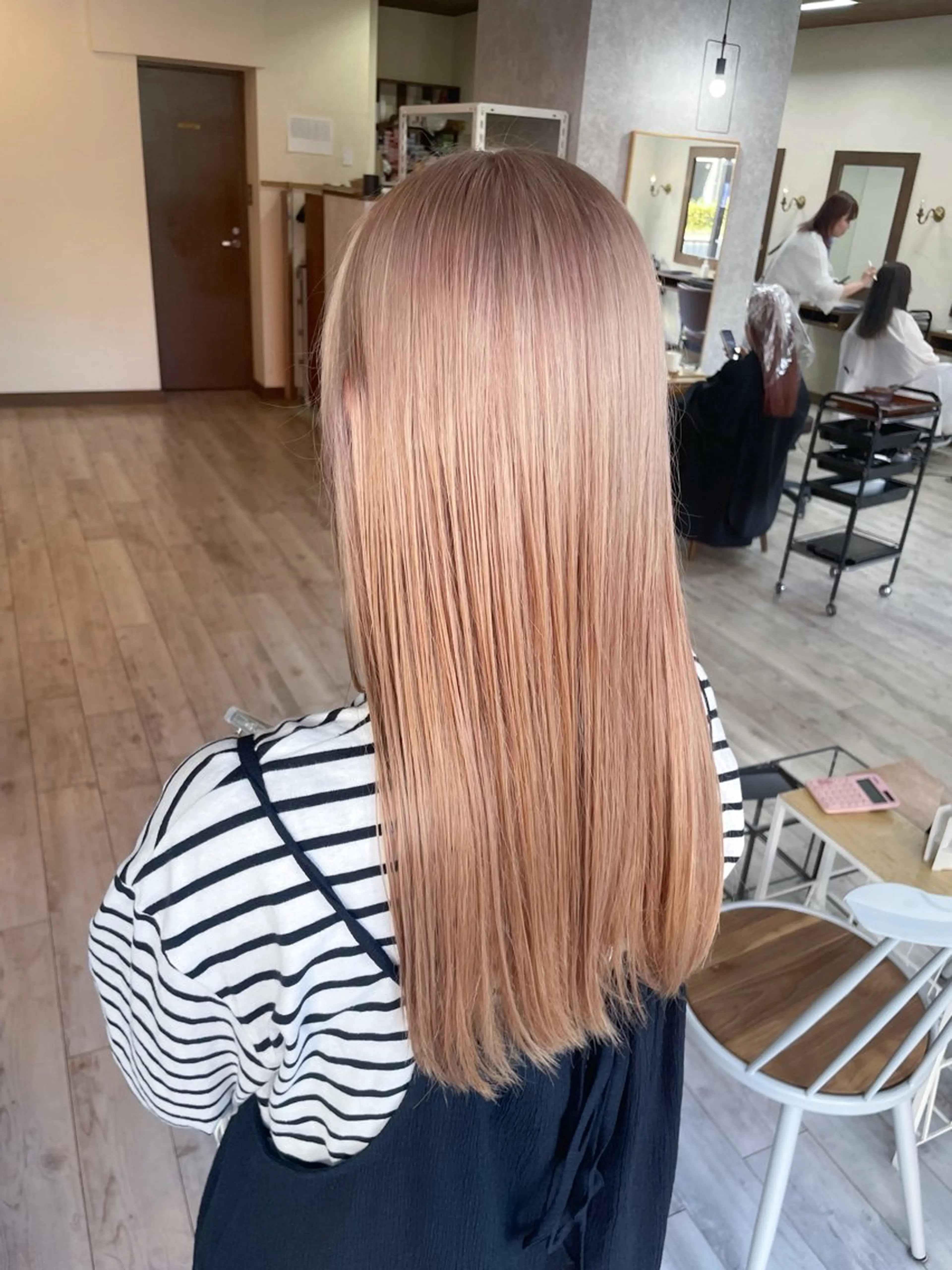 ロング カラー ベージュカラー ブロンド ブロンドベージュ ヘアカラー トリートメント イワタ マハ/ minim hairのヘアスタイル