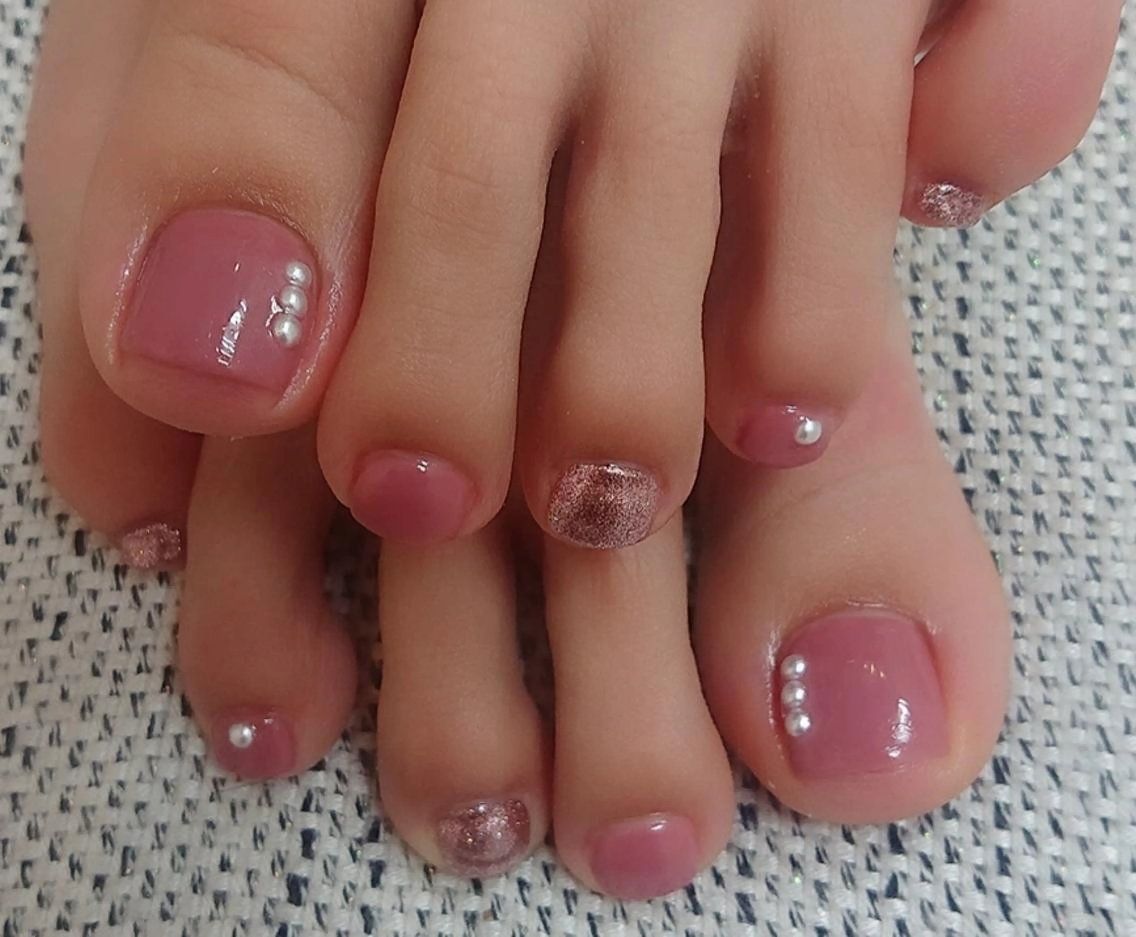 ネイル 🍒当日もOK🍒 𝑳𝑼𝑵𝑨花井のネイルデザイン