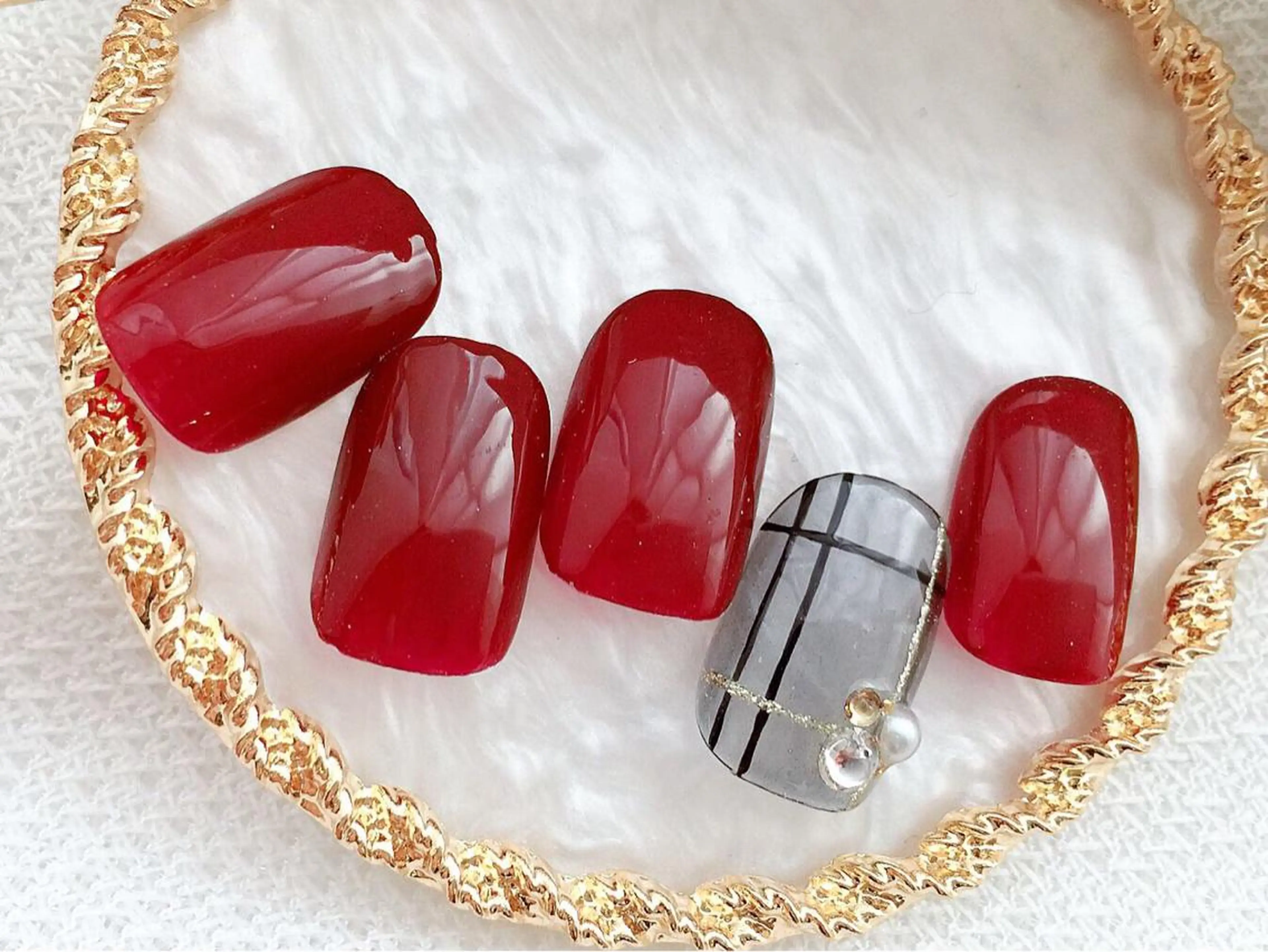 ネイル Viseo《6週間 長持ちパラジェル》のネイルデザイン