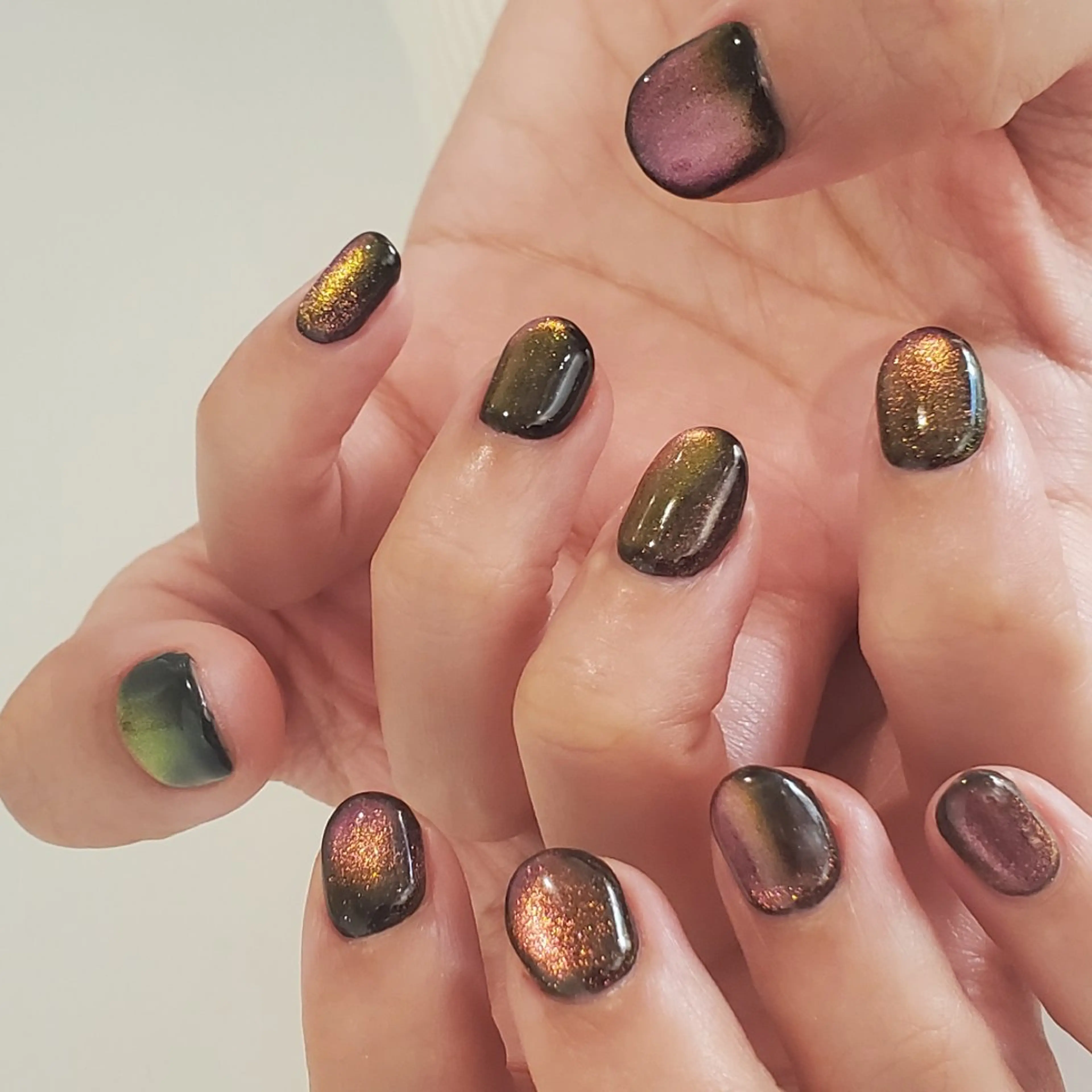 ネイル マグネットネイル MOM  原宿店所属・MoM マムネイル原宿のネイルデザイン