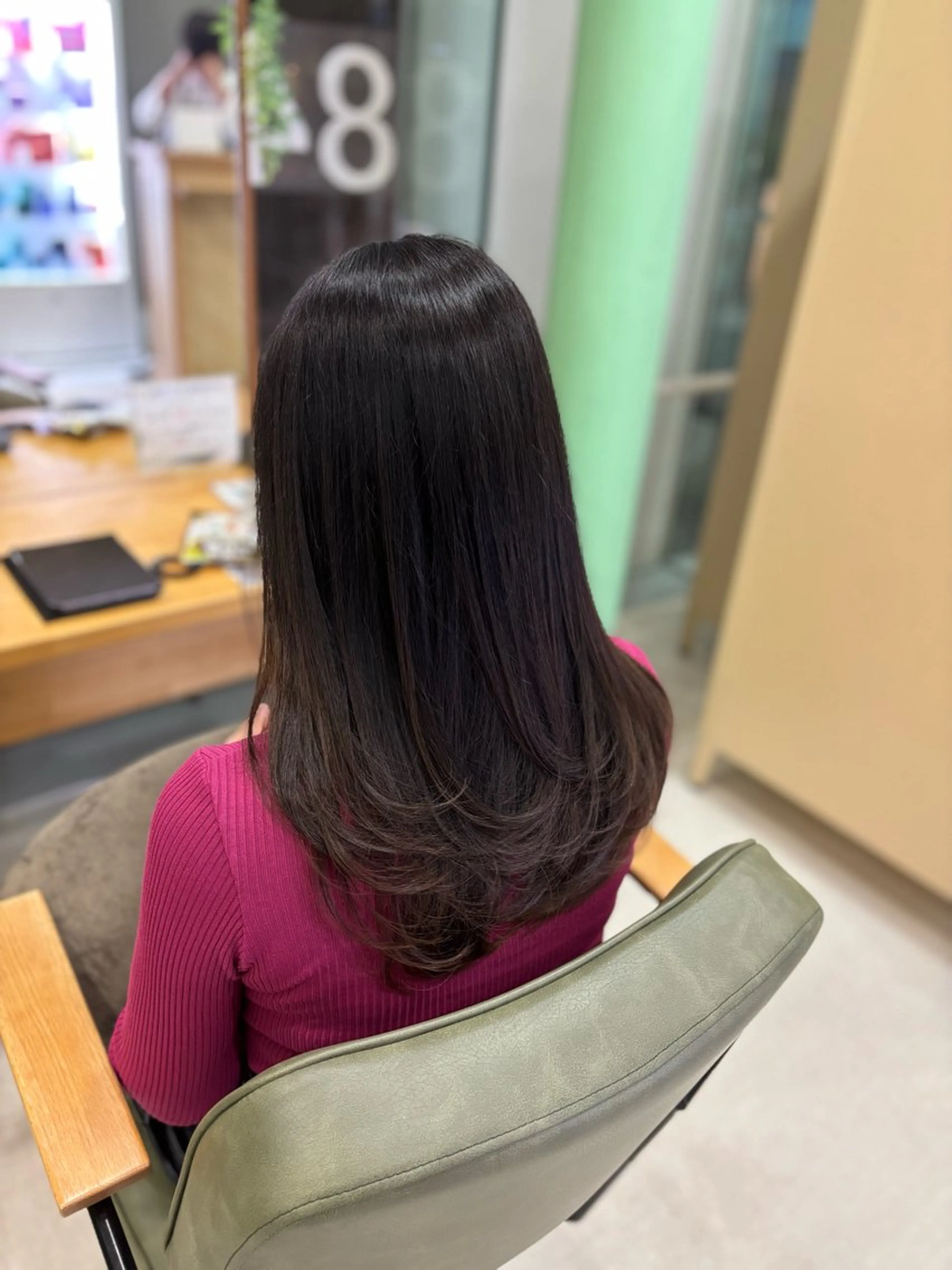 ロング 謝花 萌のヘアスタイル