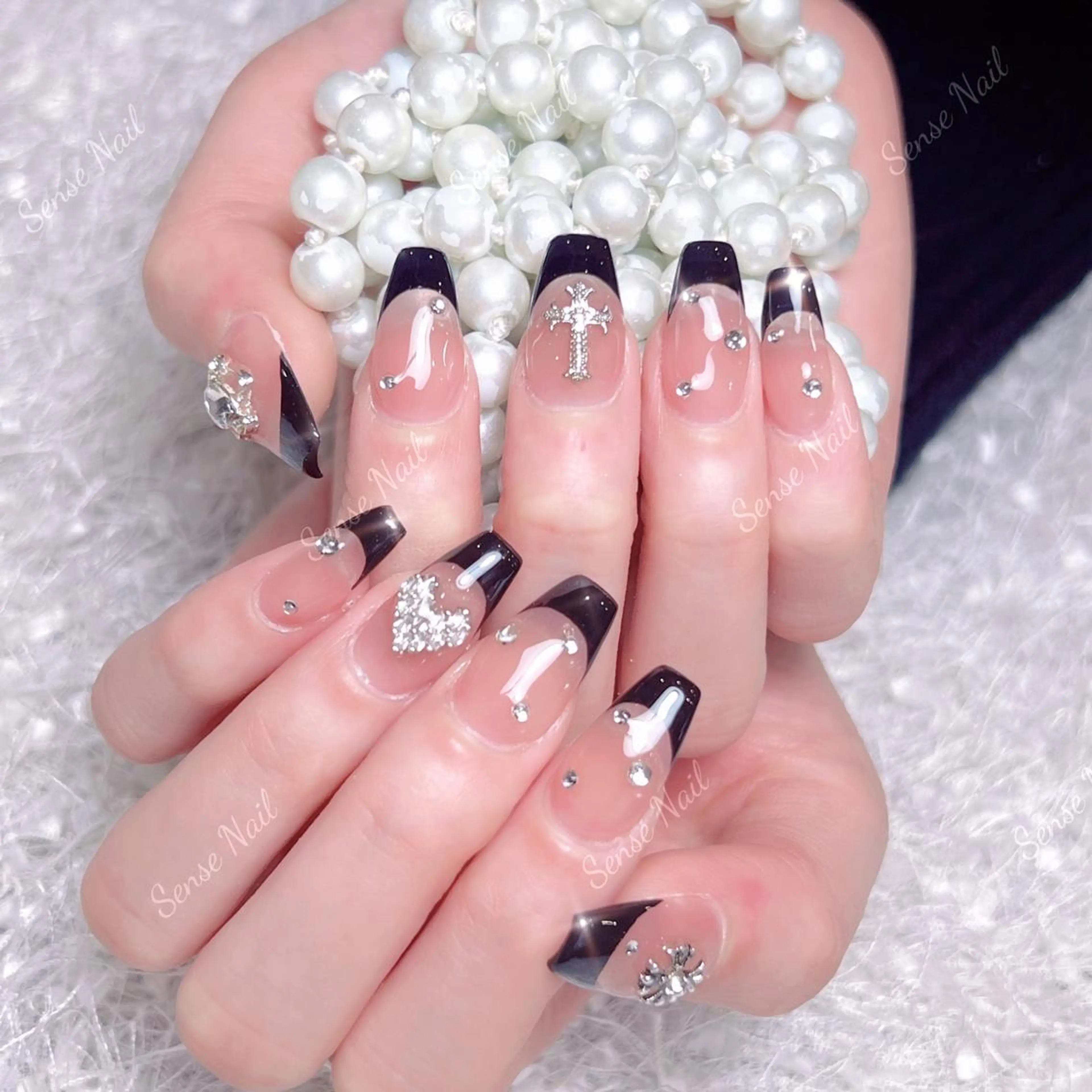 ネイル ハンドネイル ハンドケア Feinn Ink💕のネイルデザイン