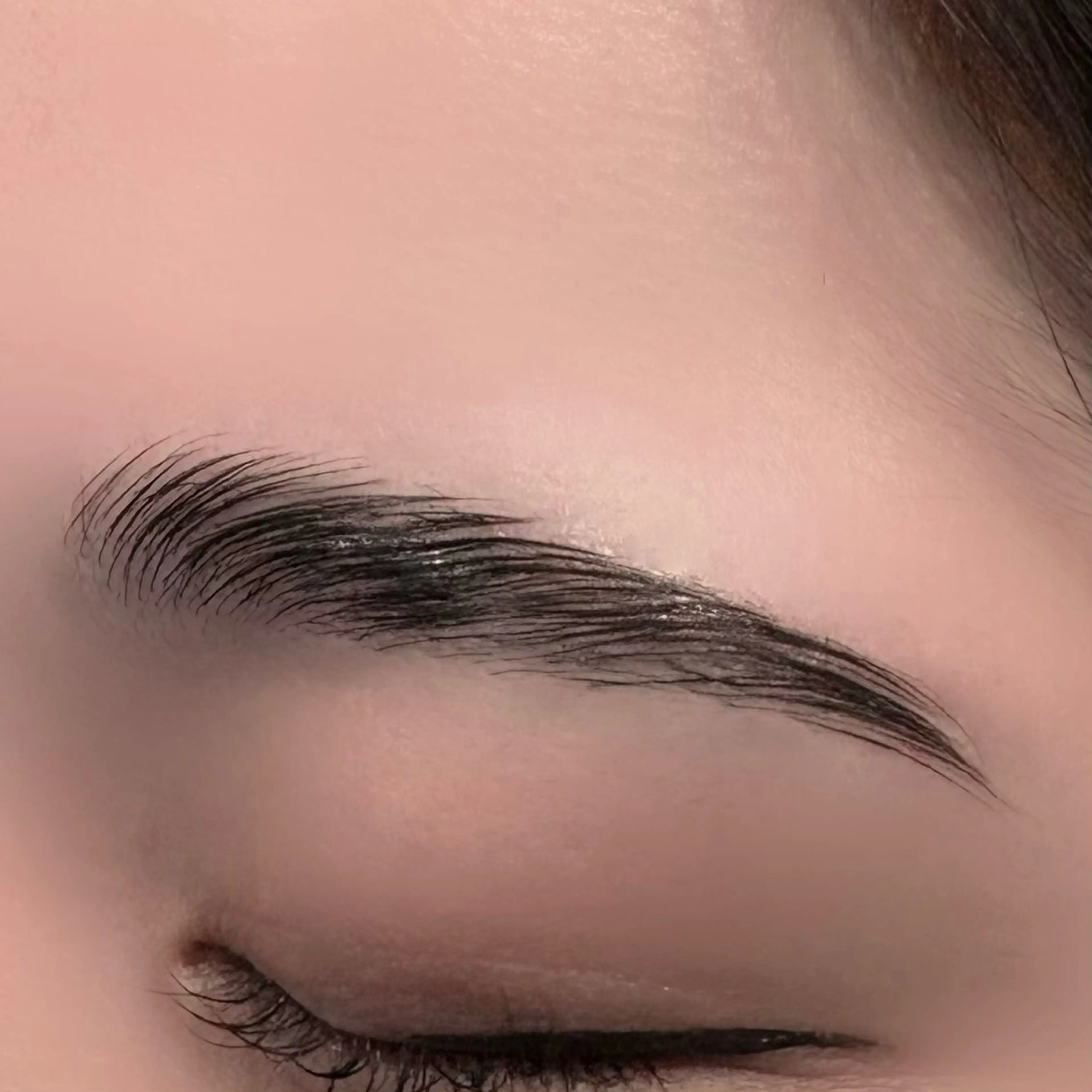 アイブロウ 中川 万椰のマツエク・マツパデザイン