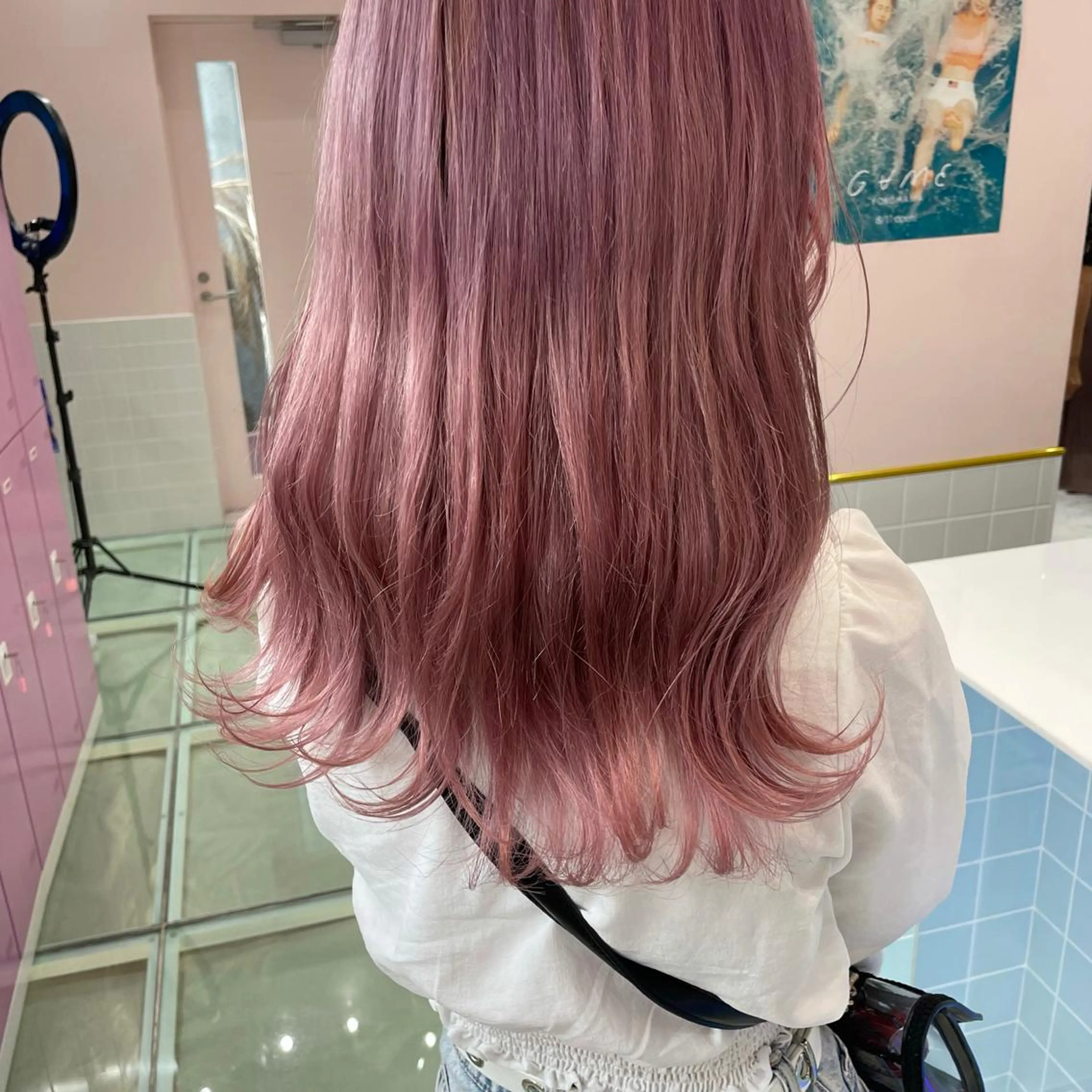 セミロング カラー ベージュカラー ラベンダーカラー ピンクカラー ピンクベージュ ピンクラベンダー ヘアカラー トリートメント ヘアセット 🫧tatsuki 🫧“lot 横浜“のヘアスタイル