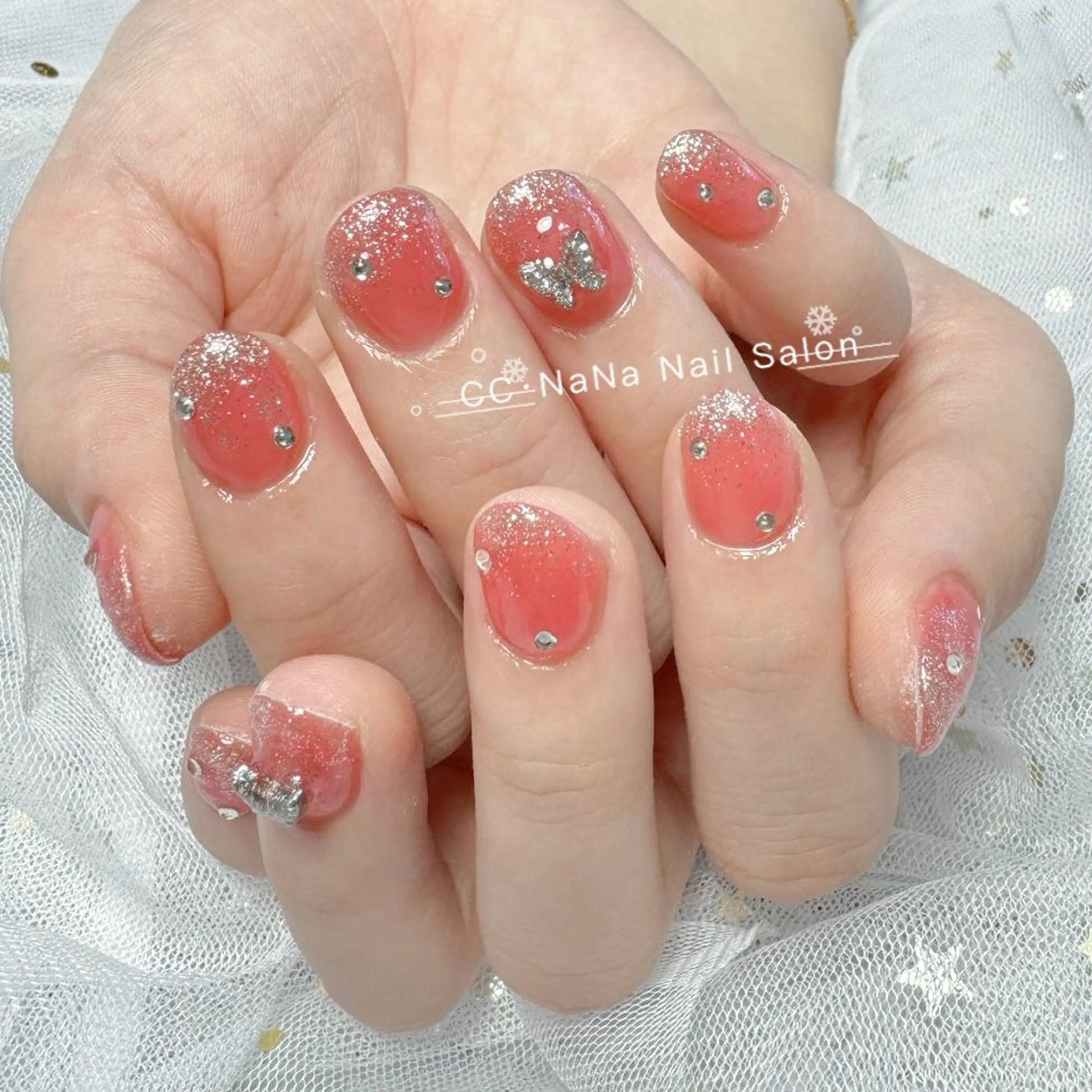 ネイル チークネイル フラッシュネイル ハート キラキラネイル 韓国ネイル ハンドネイル 💎CC・NaNa 韓国風ネイル🌙Cのネイルデザイン