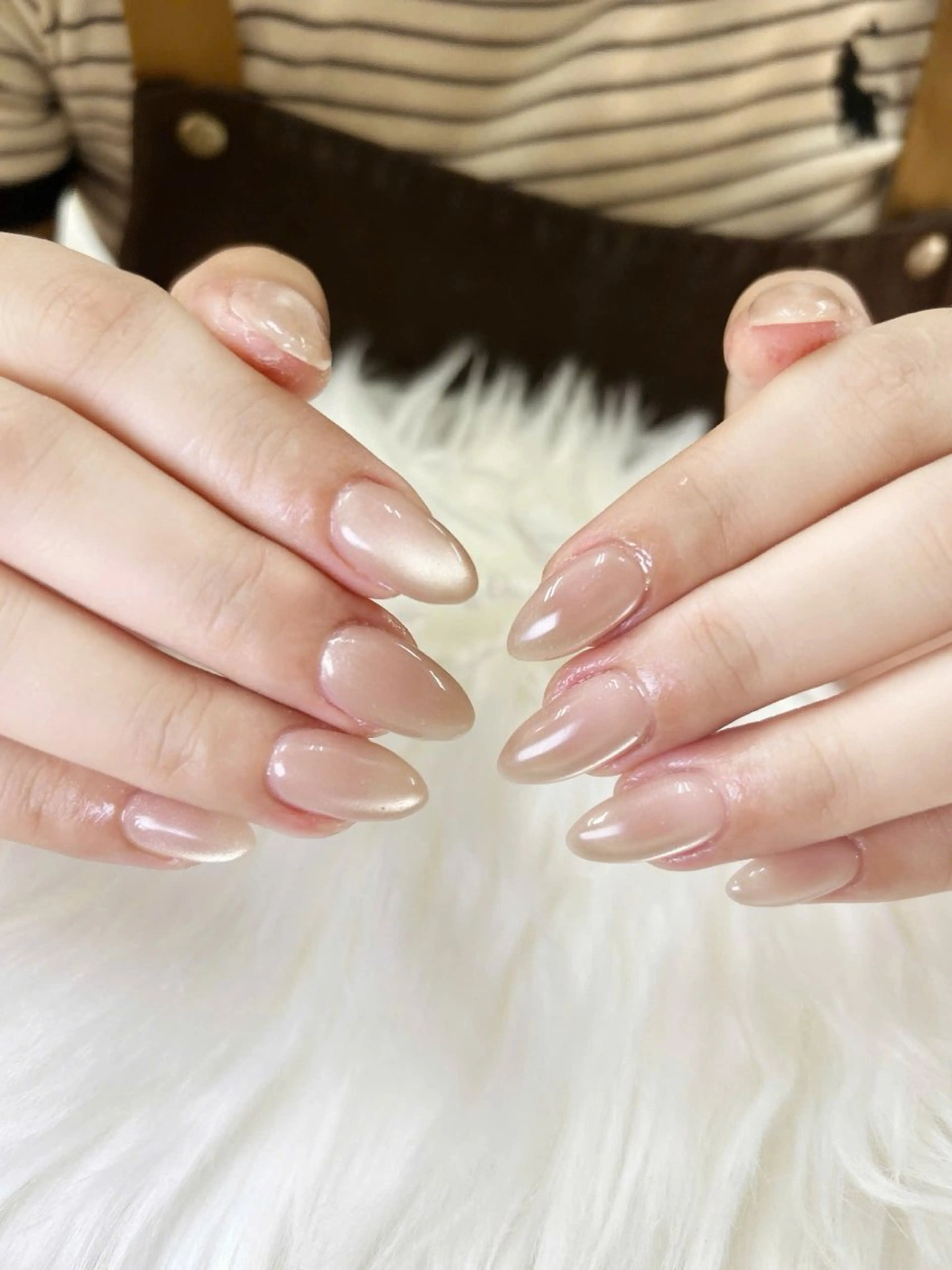 ネイル フットネイル フレンチネイル 韓国ネイル マグネットネイル ニュアンスネイル フットネイル Hara Nail 【パラジェル使用】のネイルデザイン