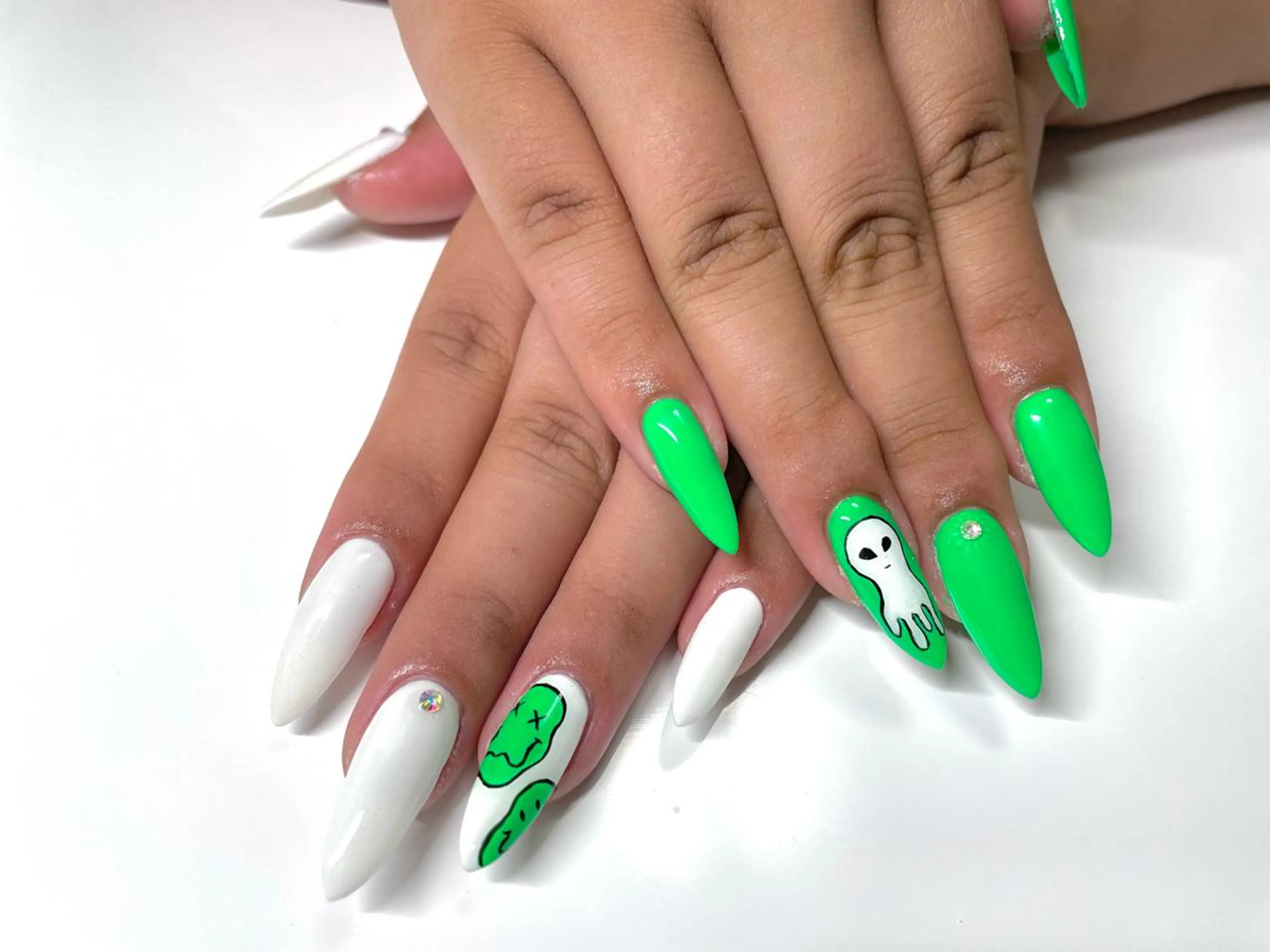 ネイル 長さ出し ハンドネイル ネイルサロン Purimaのネイルデザイン