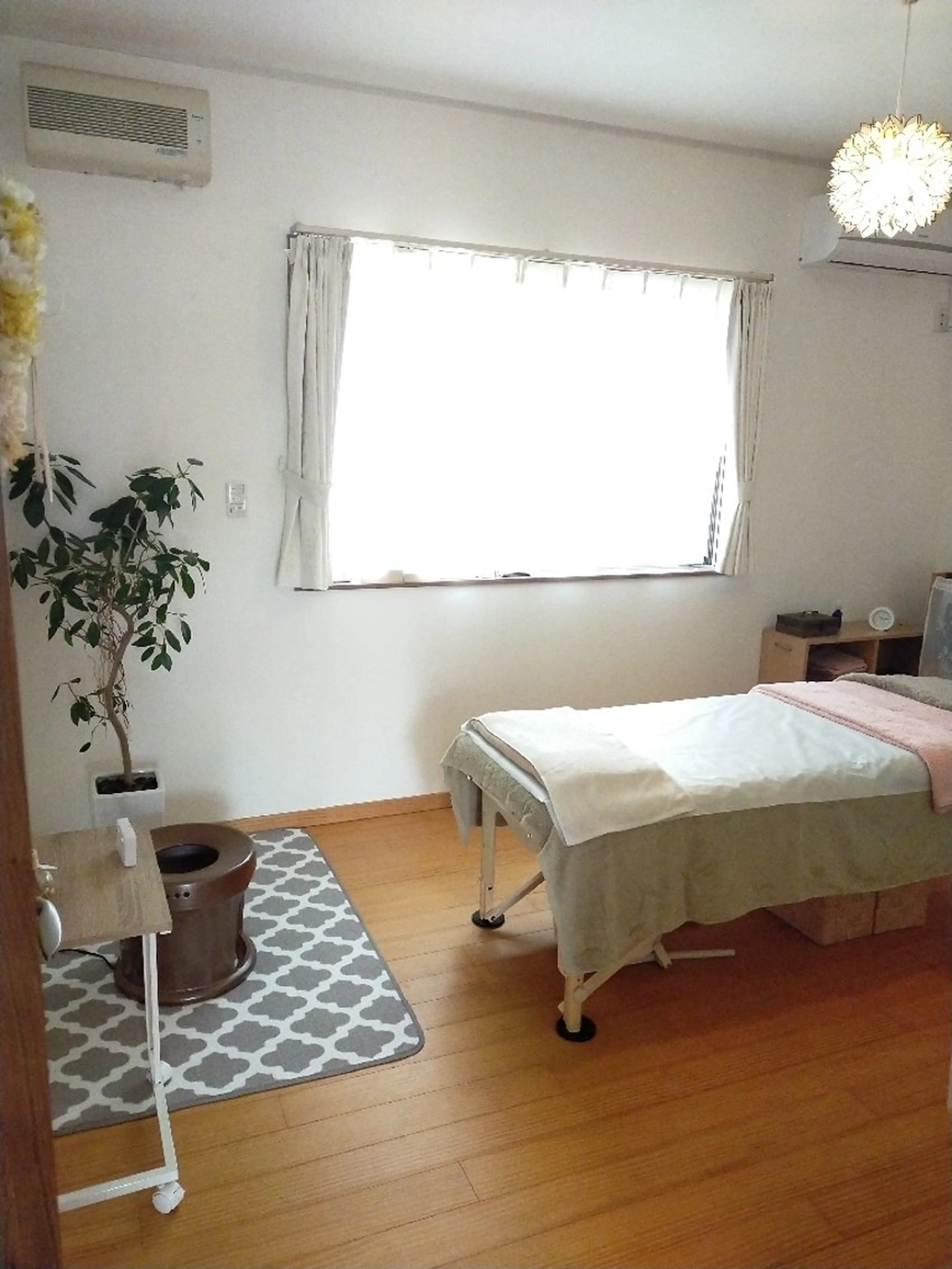 小顔矯正&足つぼ yuruhanaのエステ・リラクイメージ