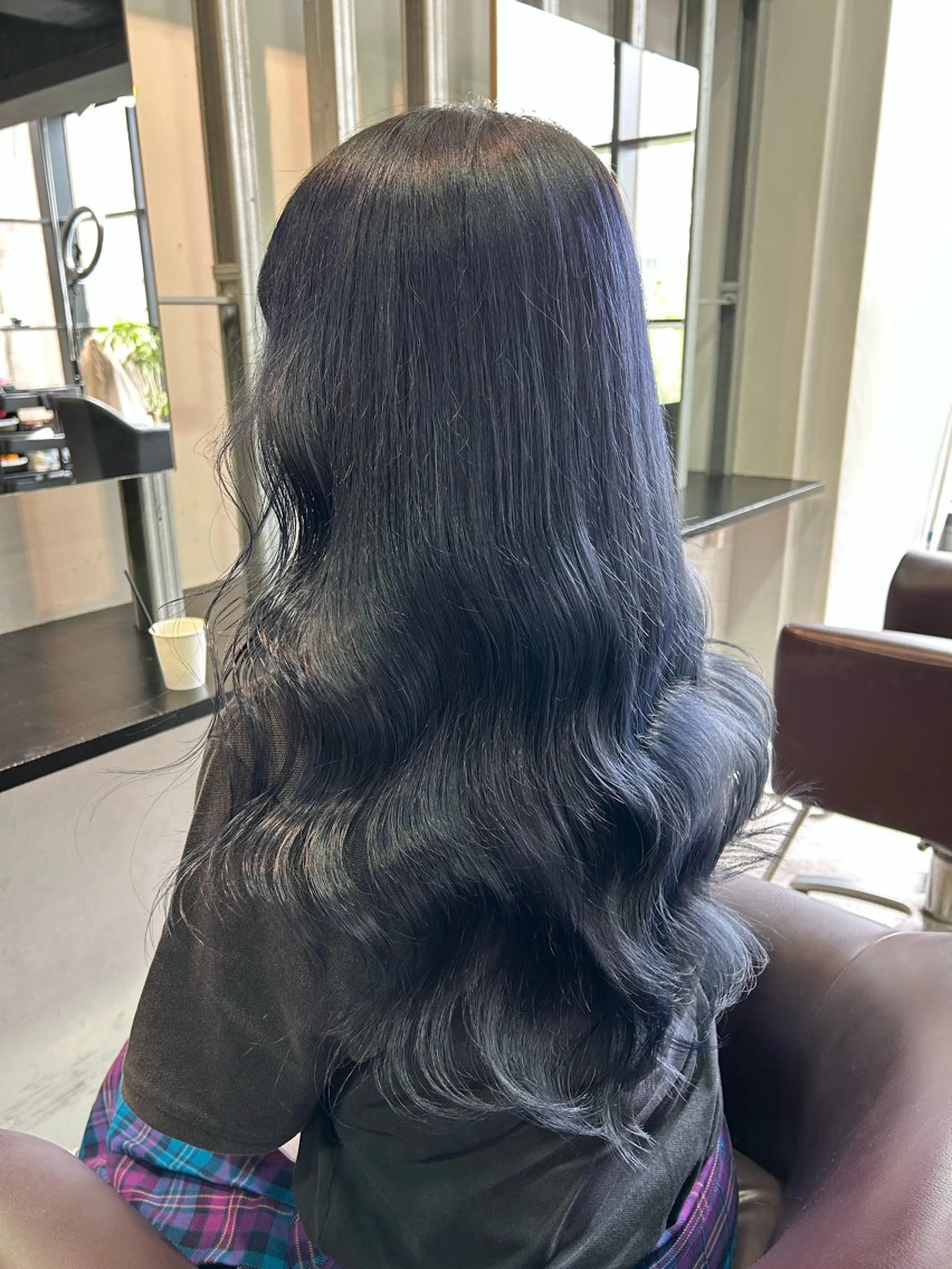 ロング カラー 黒髪 ブルーカラー ブルーブラック ネイビーカラー カット ヘアカラー トリートメント グレージュカラー🤎 mai🤎のヘアスタイル