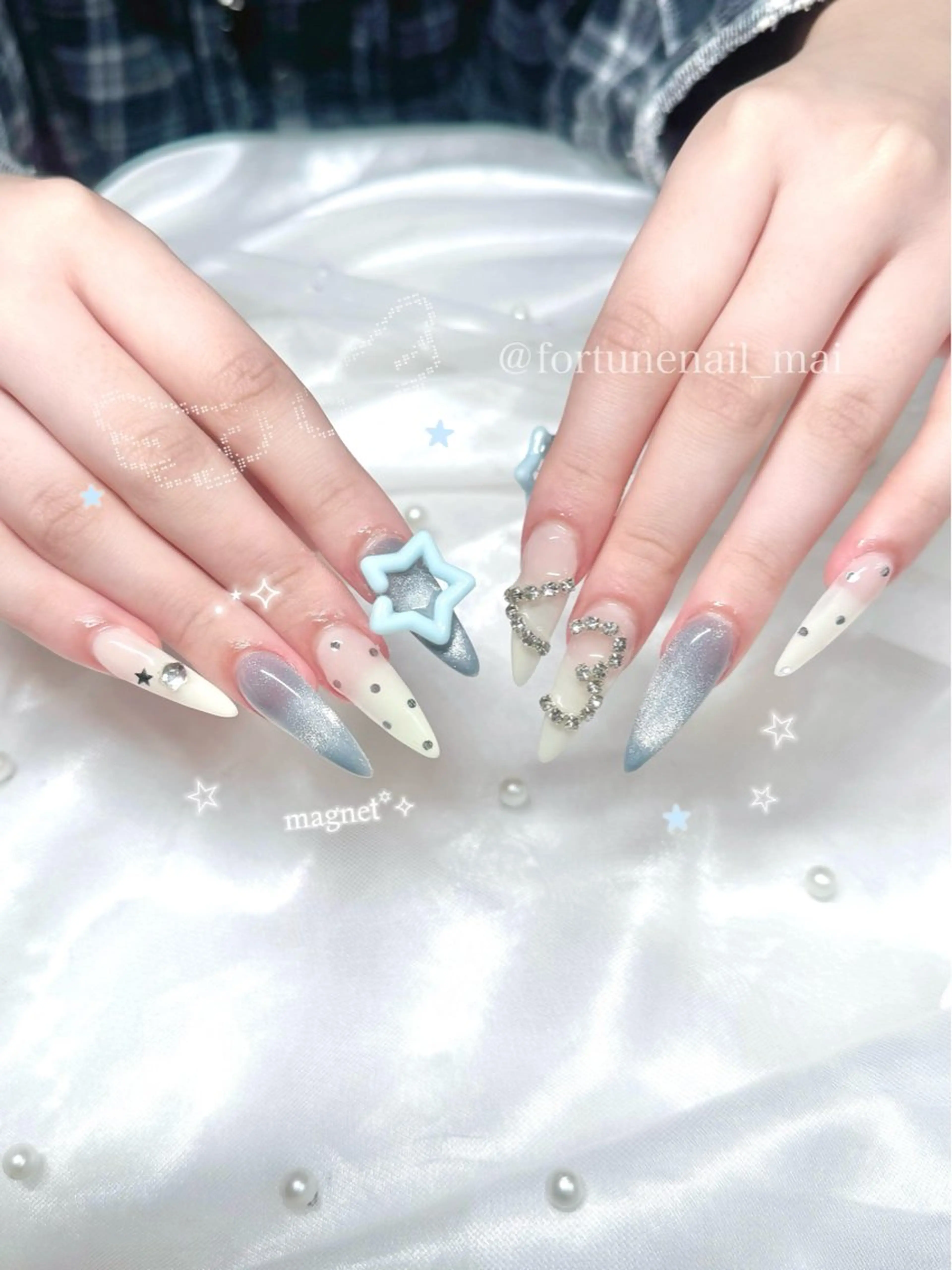 ネイル 水色 ハンドネイル 🎀Mai 🎀⋆.✩のネイルデザイン