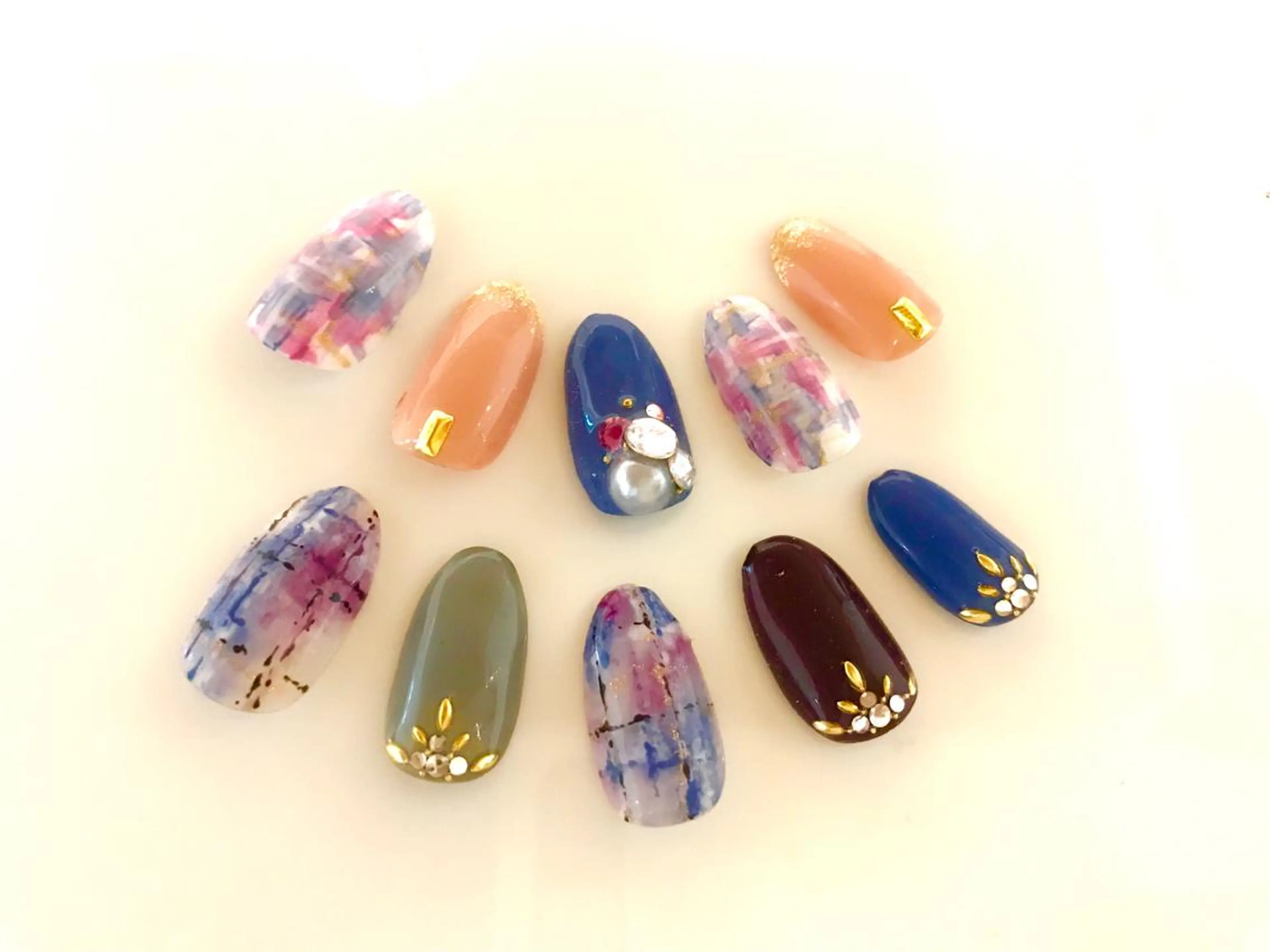 ネイル ツイードネイル NARUMI HYODOのネイルデザイン