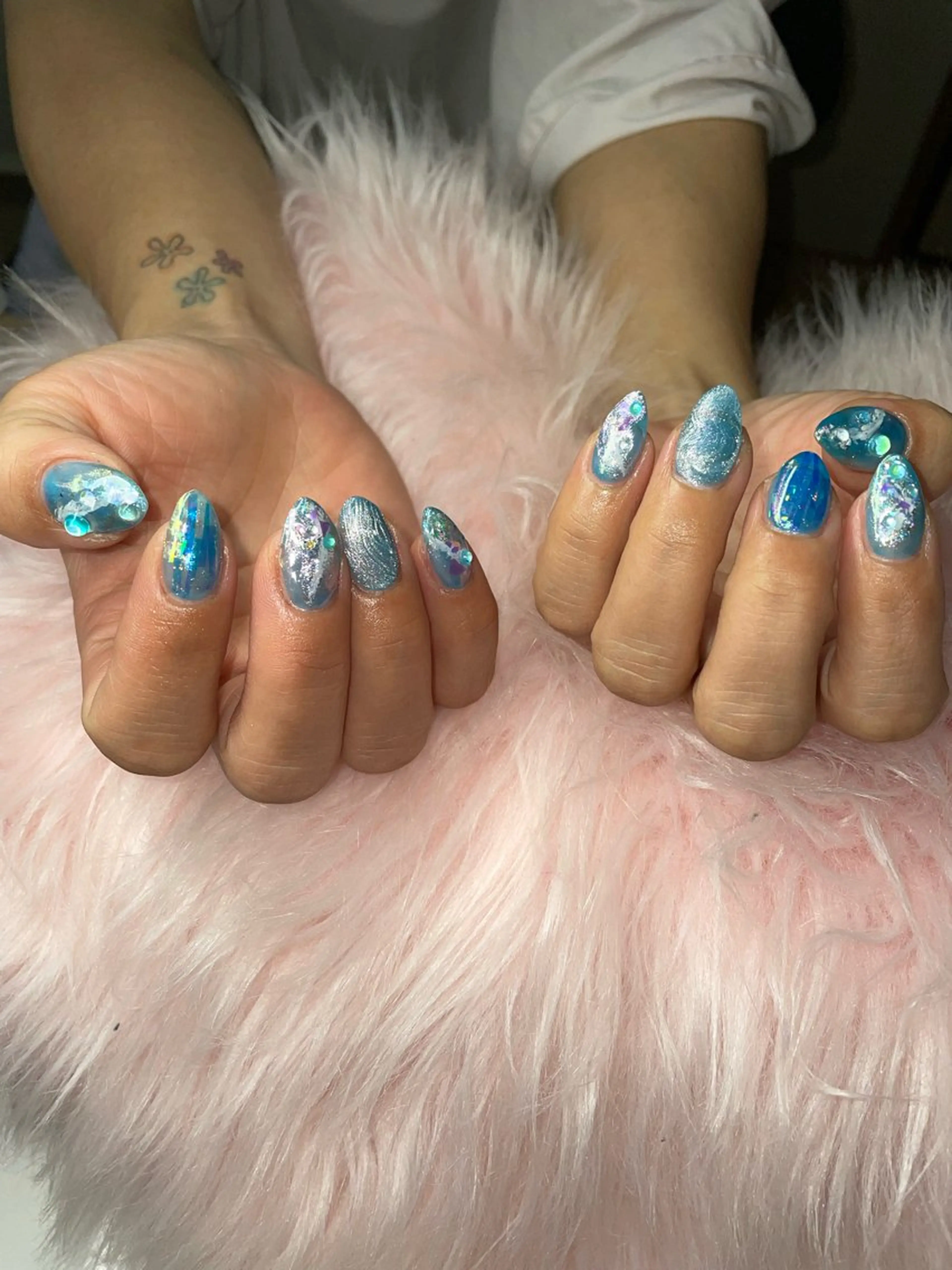 ネイル 安永 彩香のネイルデザイン