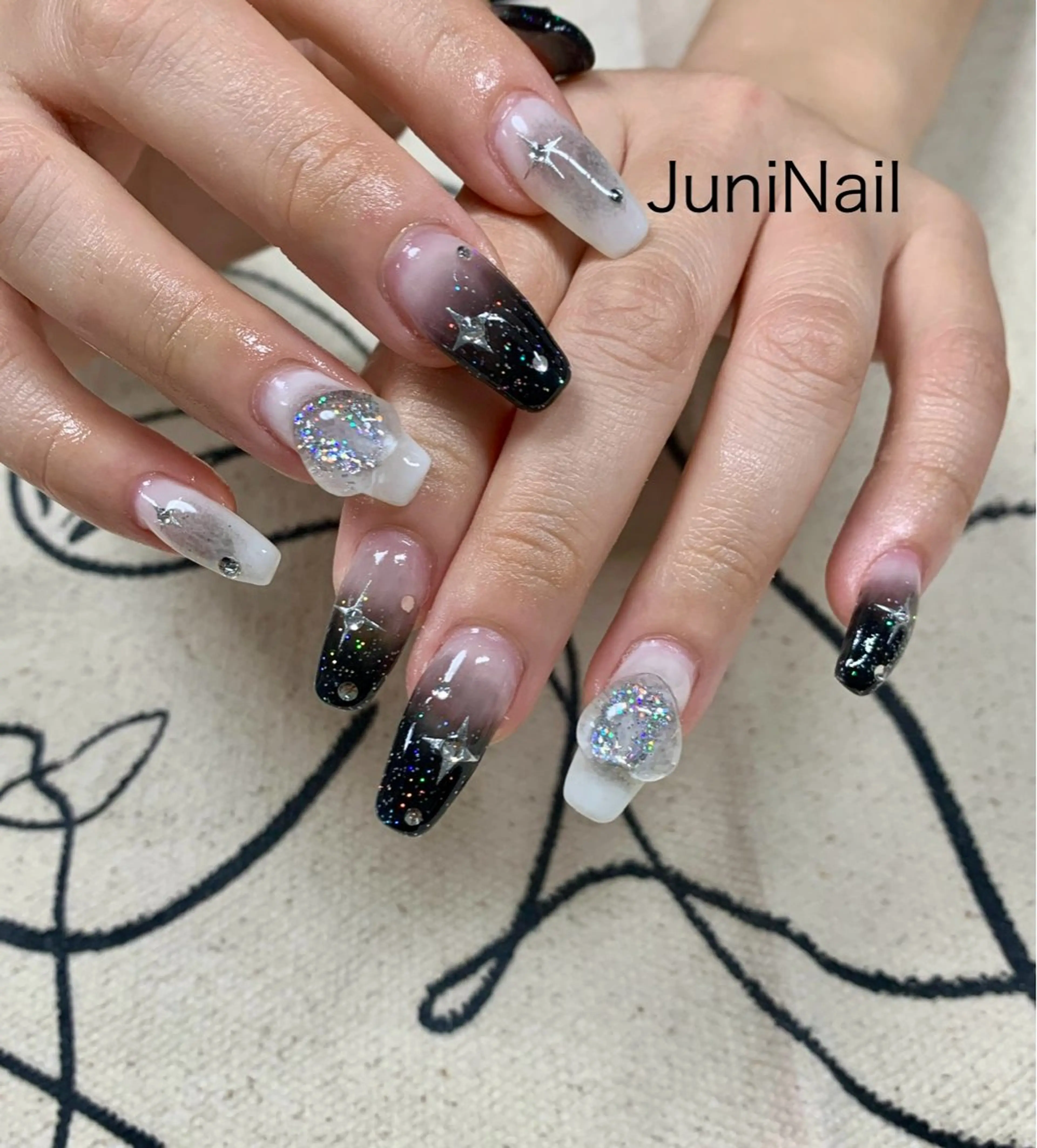 ネイル ハンドネイル JuniNail 주니네일🇰🇷suのネイルデザイン