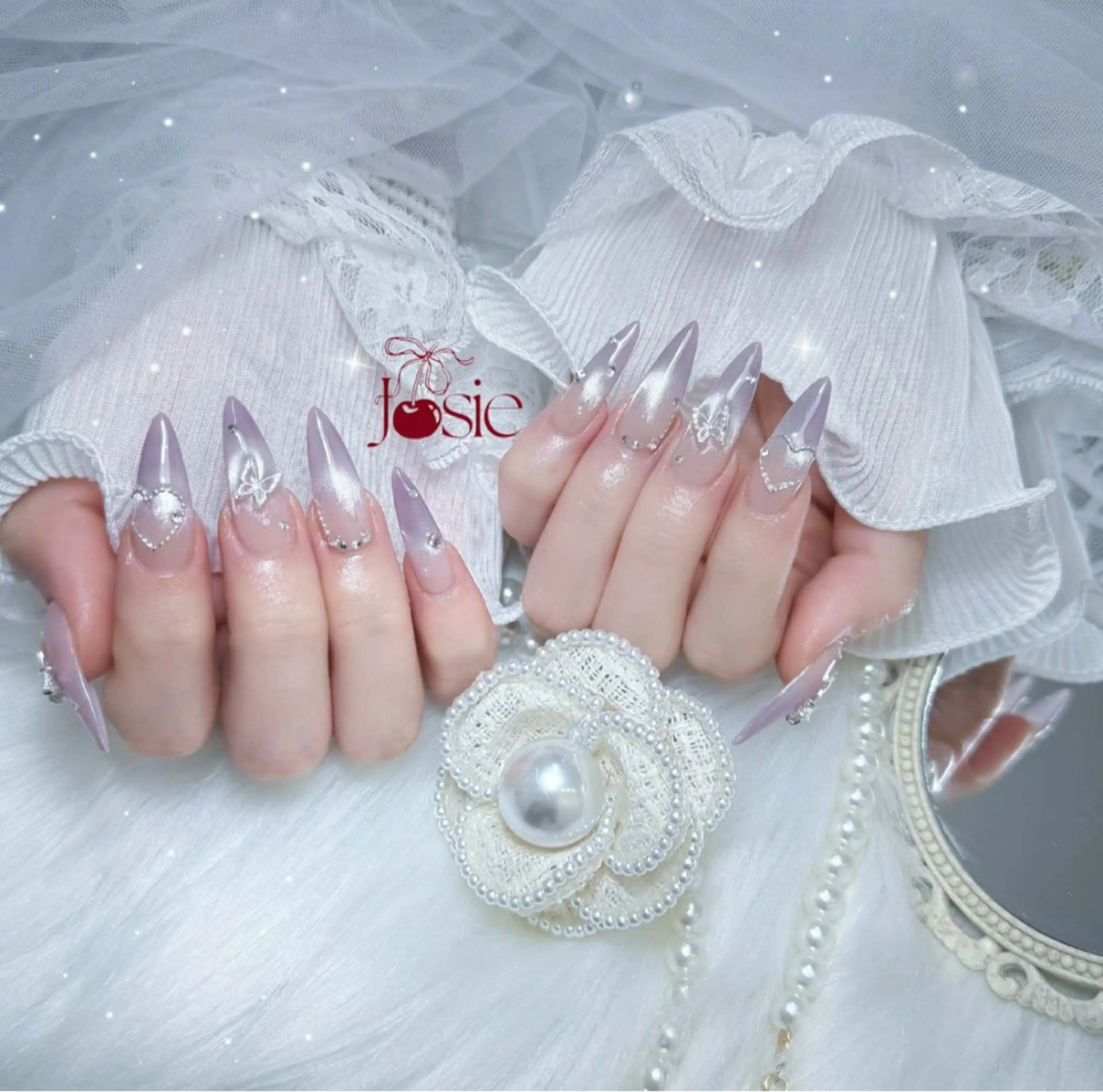 カラー グラデーションカラー ピンクカラー ハンドネイル AIN Nailのネイルデザイン