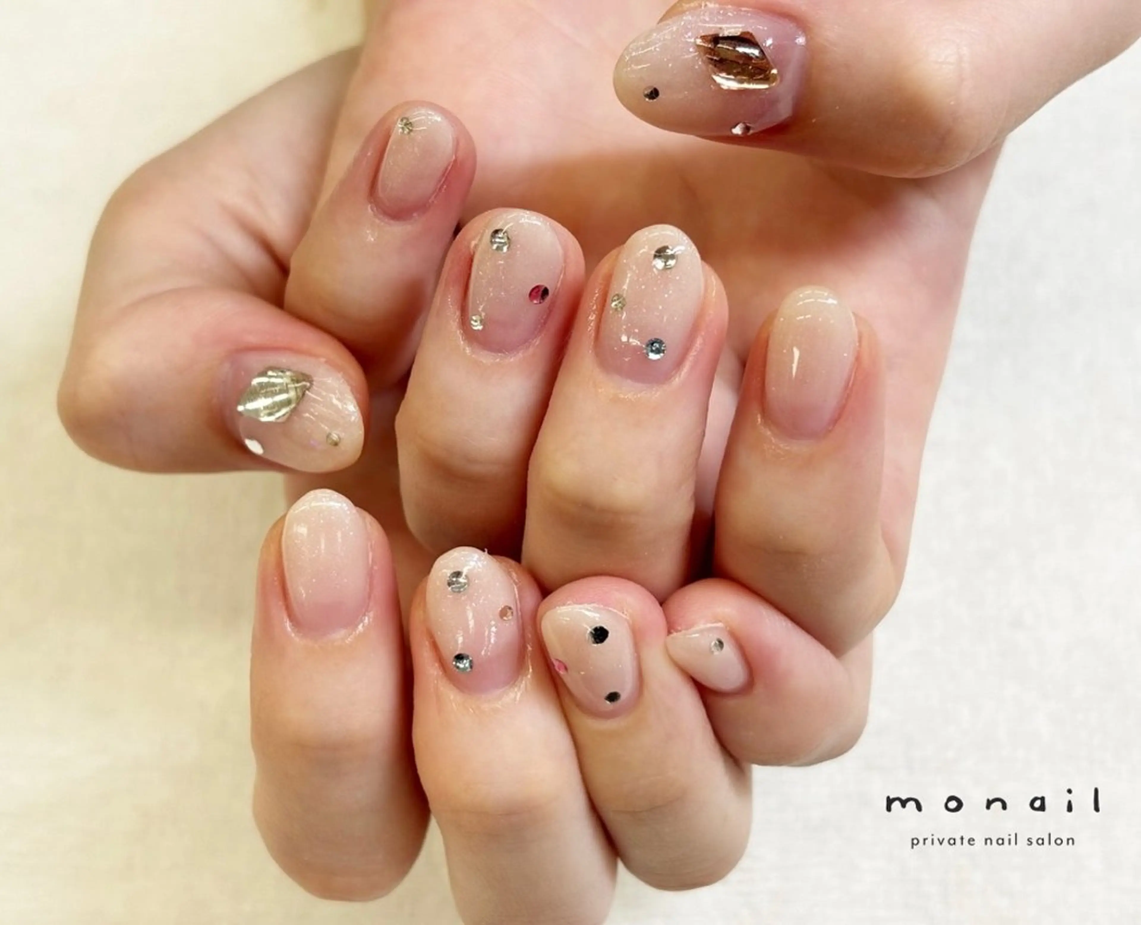 ネイル ストーンネイル ハンドネイル nail salon monailのネイルデザイン