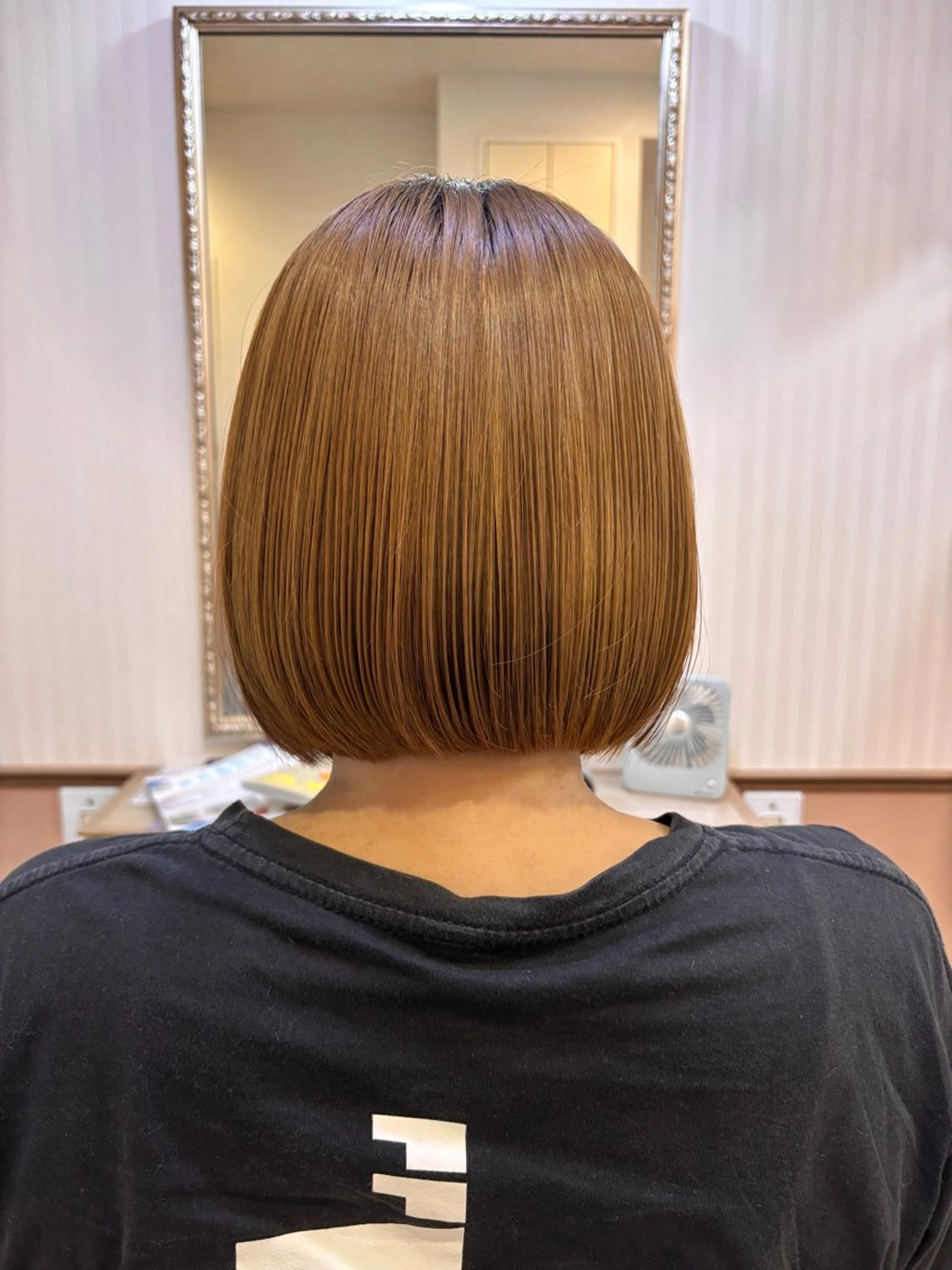 ショート 吉井 愛のヘアスタイル