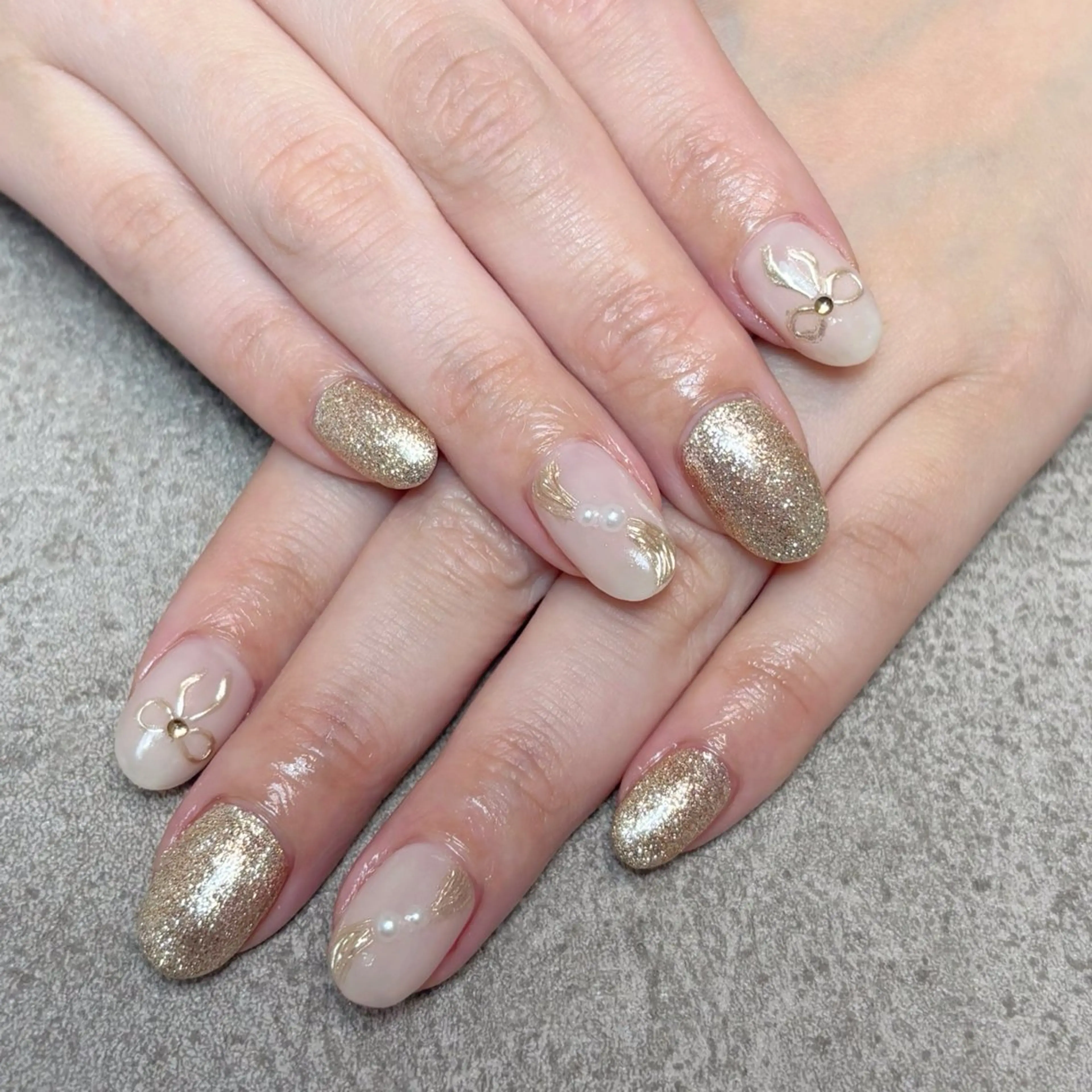 ネイル ミラーネイル ハンドネイル nailroom DIASOMNIAのネイルデザイン