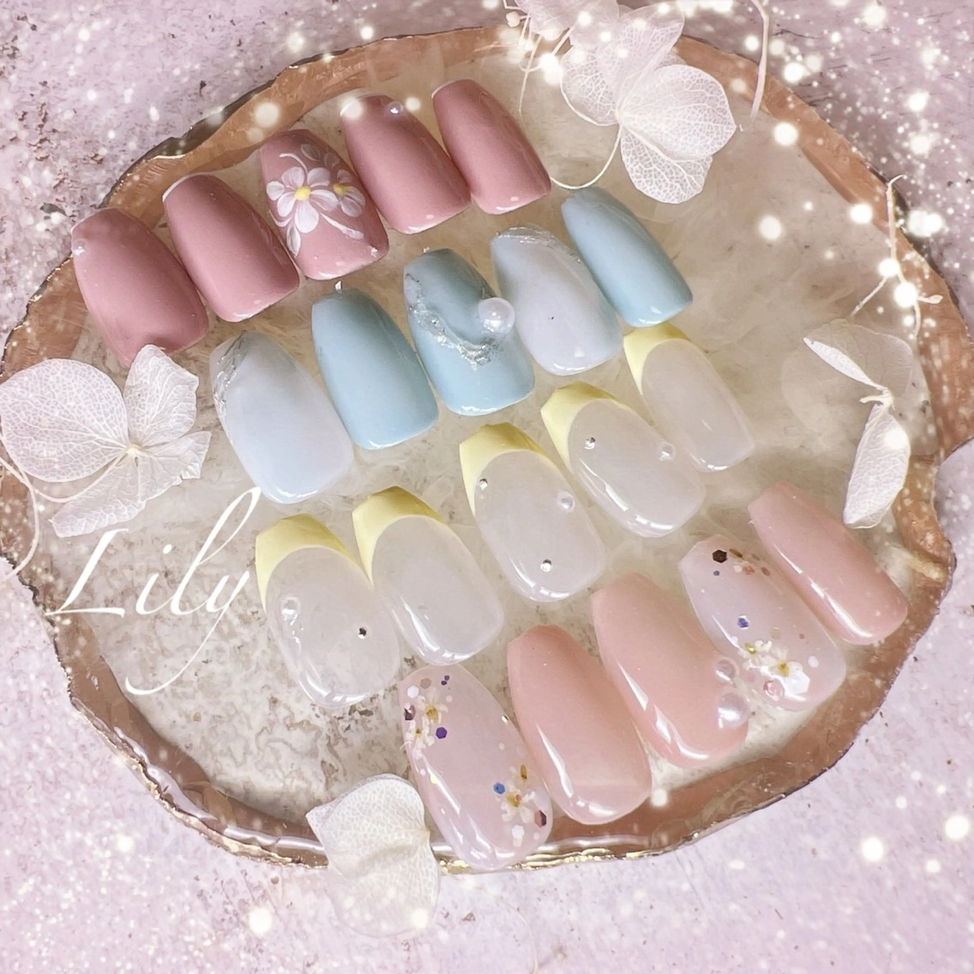 ネイル ハンドネイル Lily*nail 🌻Mii🌻のネイルデザイン