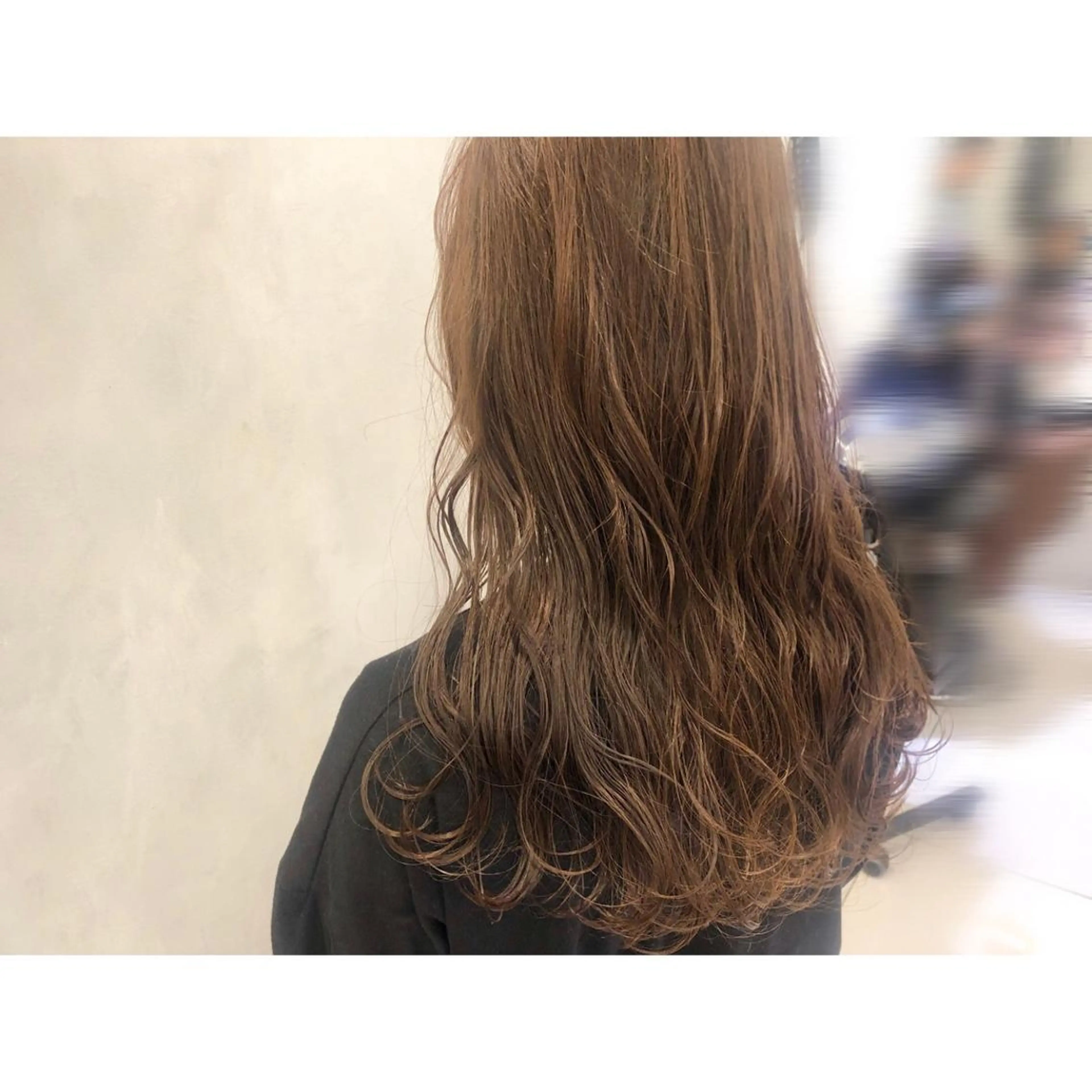 ロング カラー パーマ ヘアアレンジ ヘアカラー トリートメント 渡邊 桃香のヘアスタイル