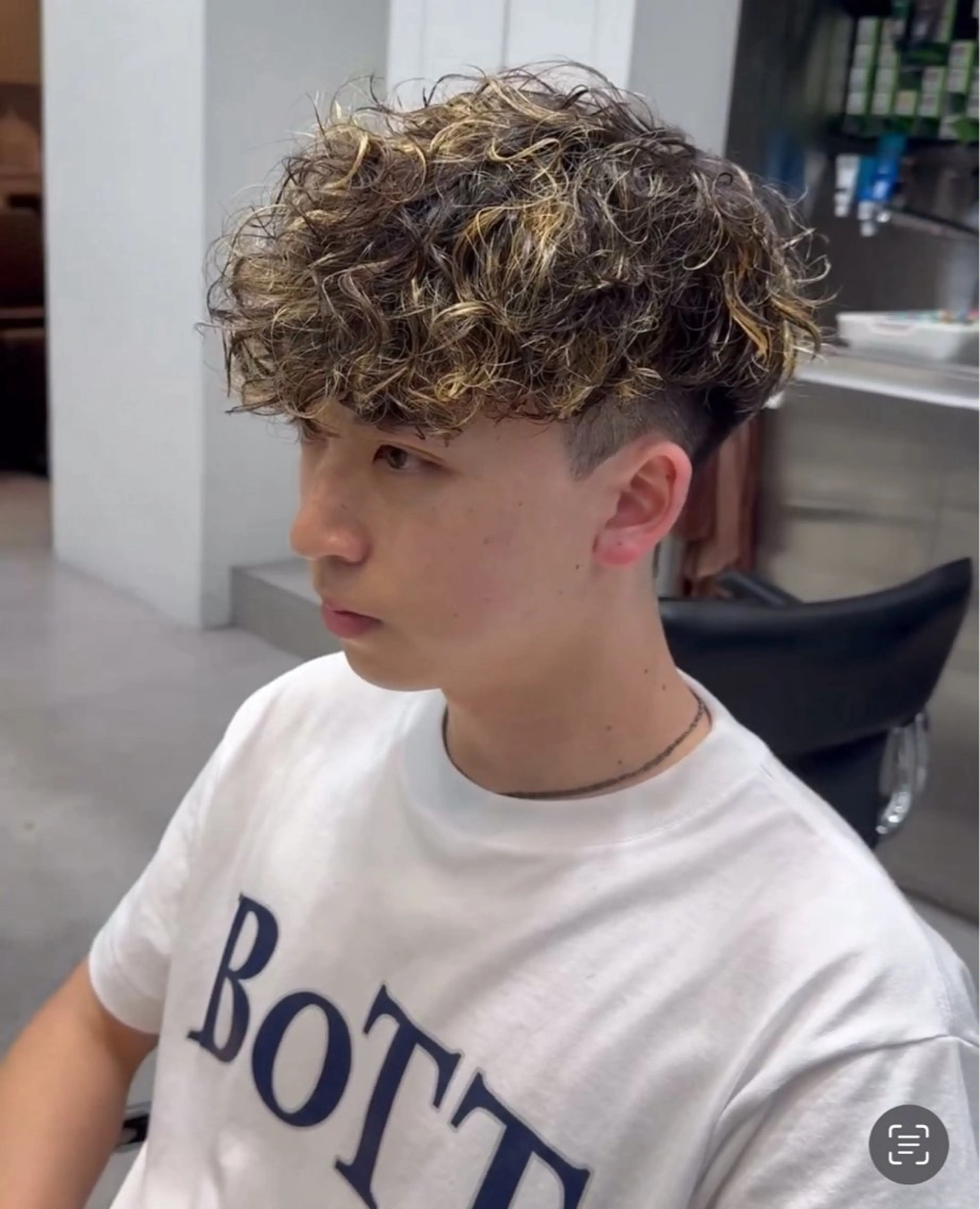 カット+パーマ+ハイライト+3stepトリートメント⚡️の写真