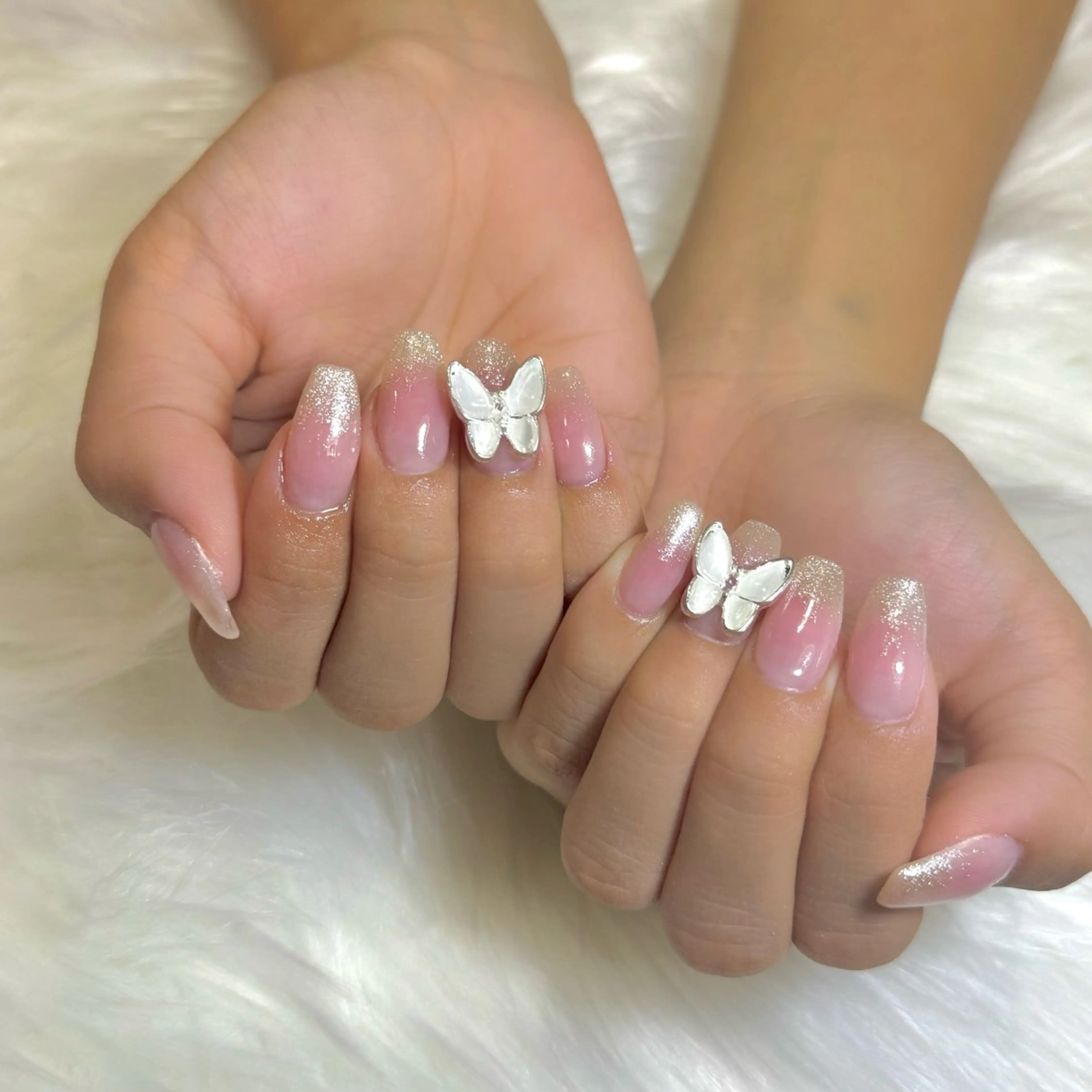 ネイル ハンドネイル Tiara♛ティアラ 山口くるみのネイルデザイン