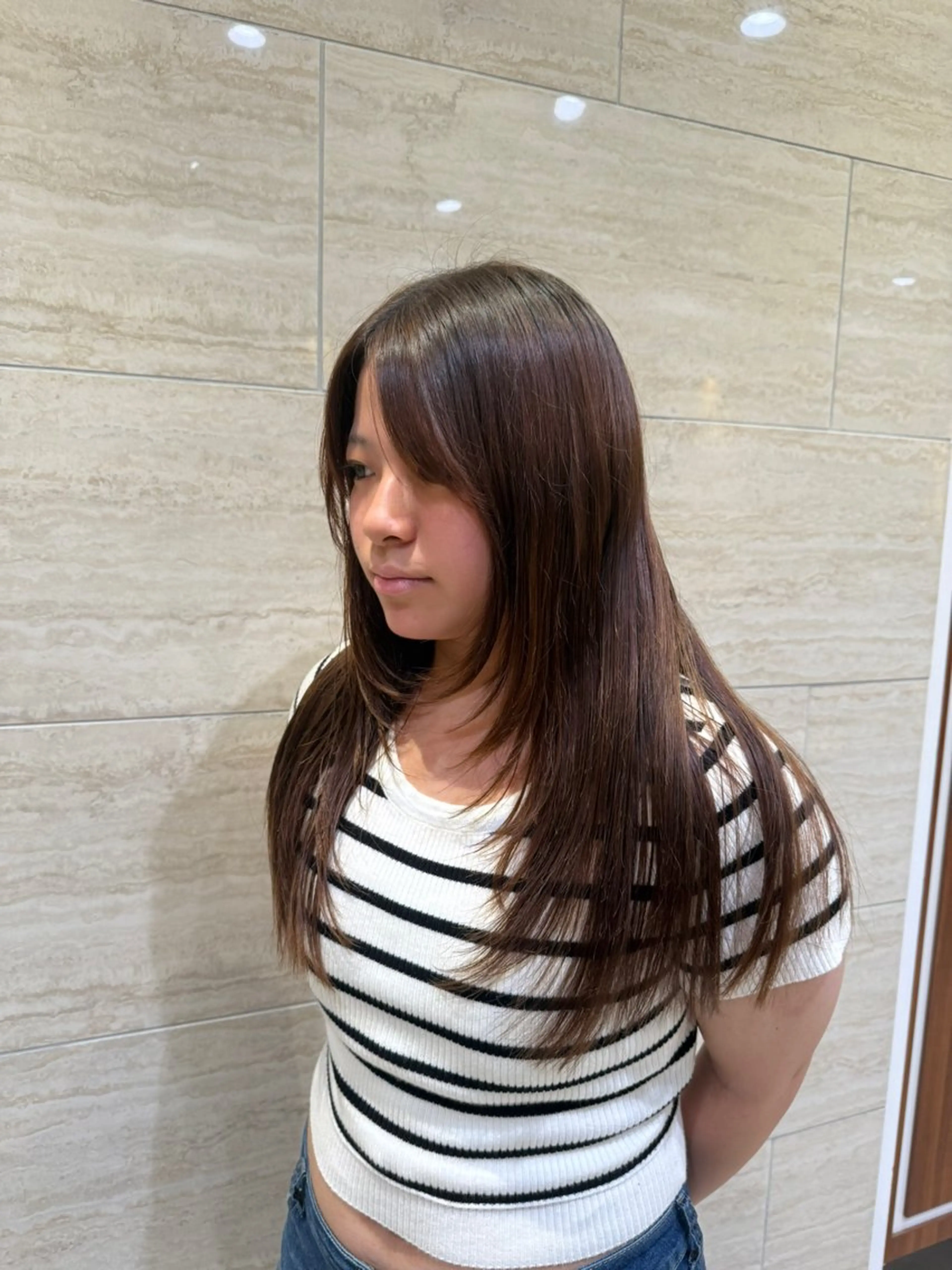 ロング 顔周りカット レイヤーカット ロング 小顔カット カット Rinka🍓カット /髪質改善/縮毛矯正のヘアスタイル