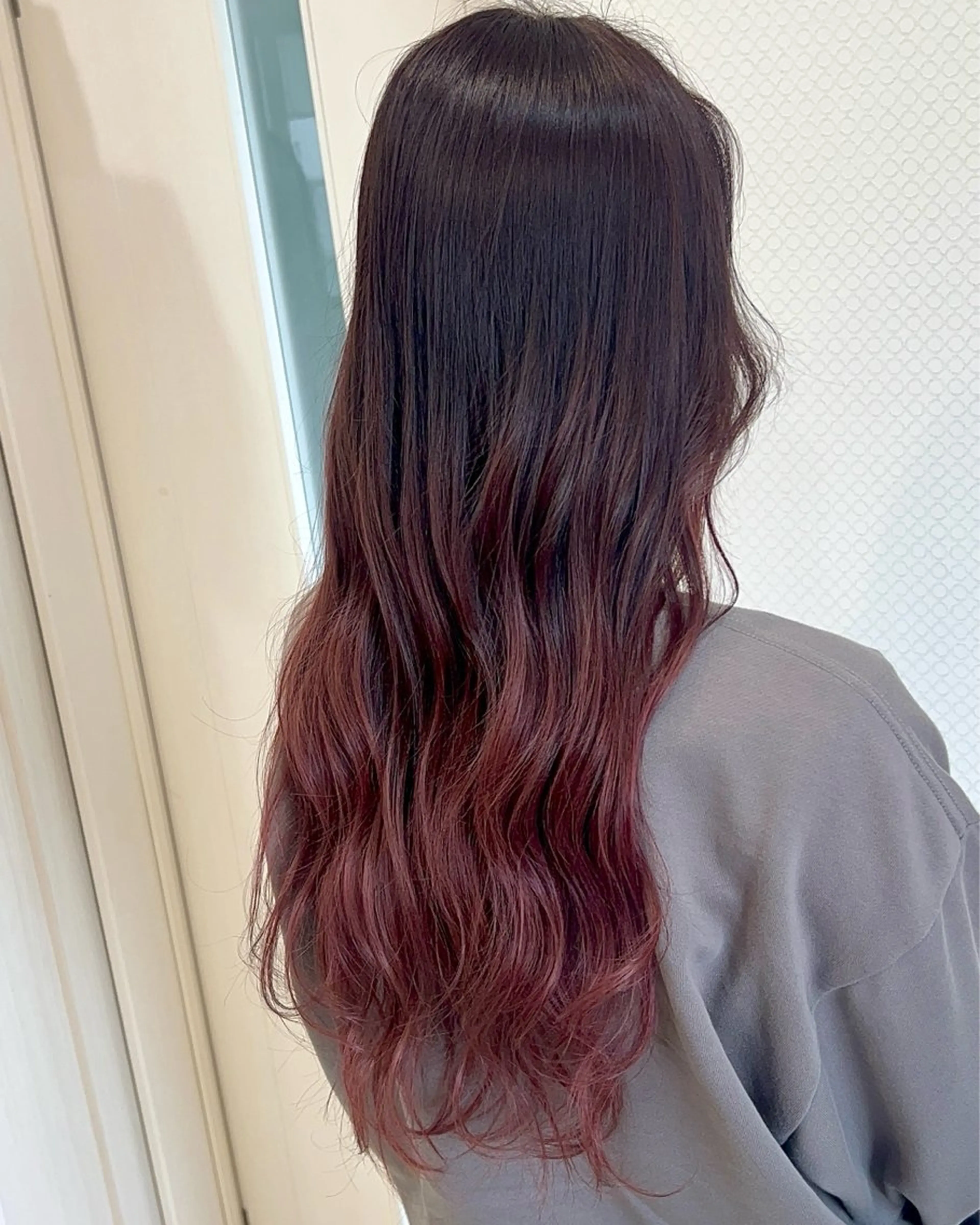 ロング カラー グラデーションカラー レッドカラー ヘアカラー 大竹里旺/belle /インナーカラーのヘアスタイル