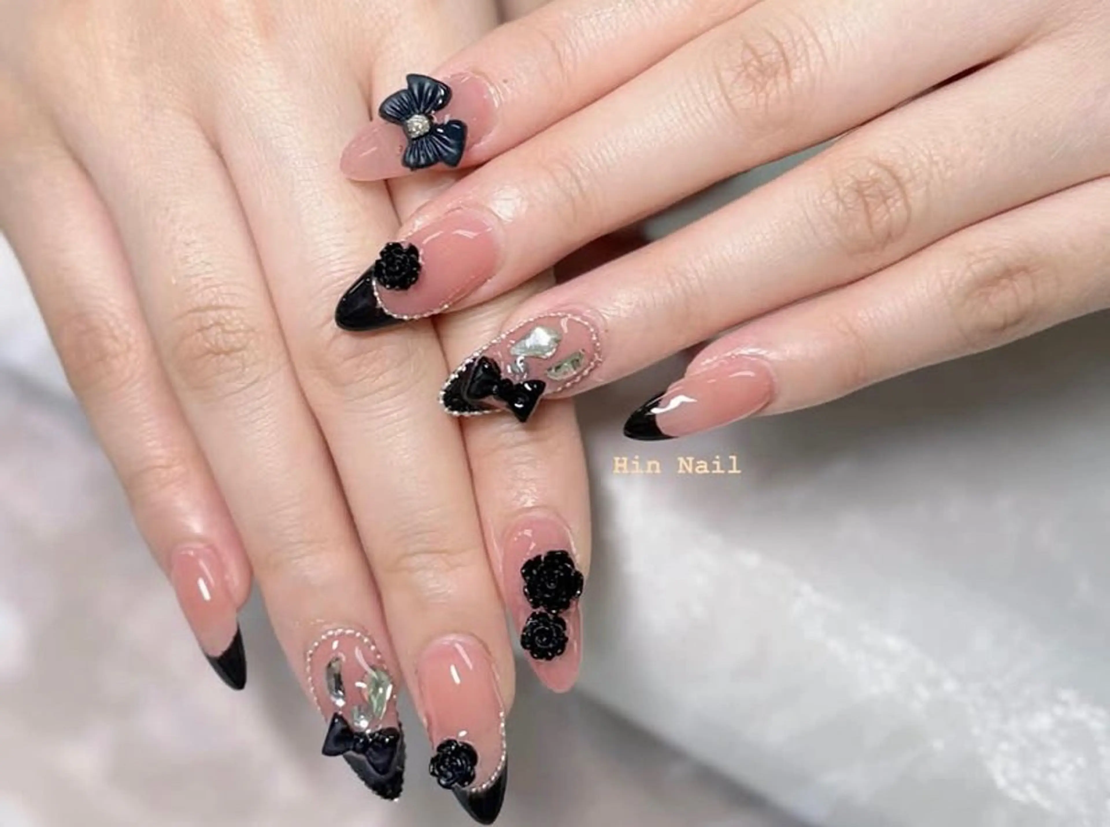 ネイル Hin Nail Osaka所属・Hin Nailsのネイルデザイン