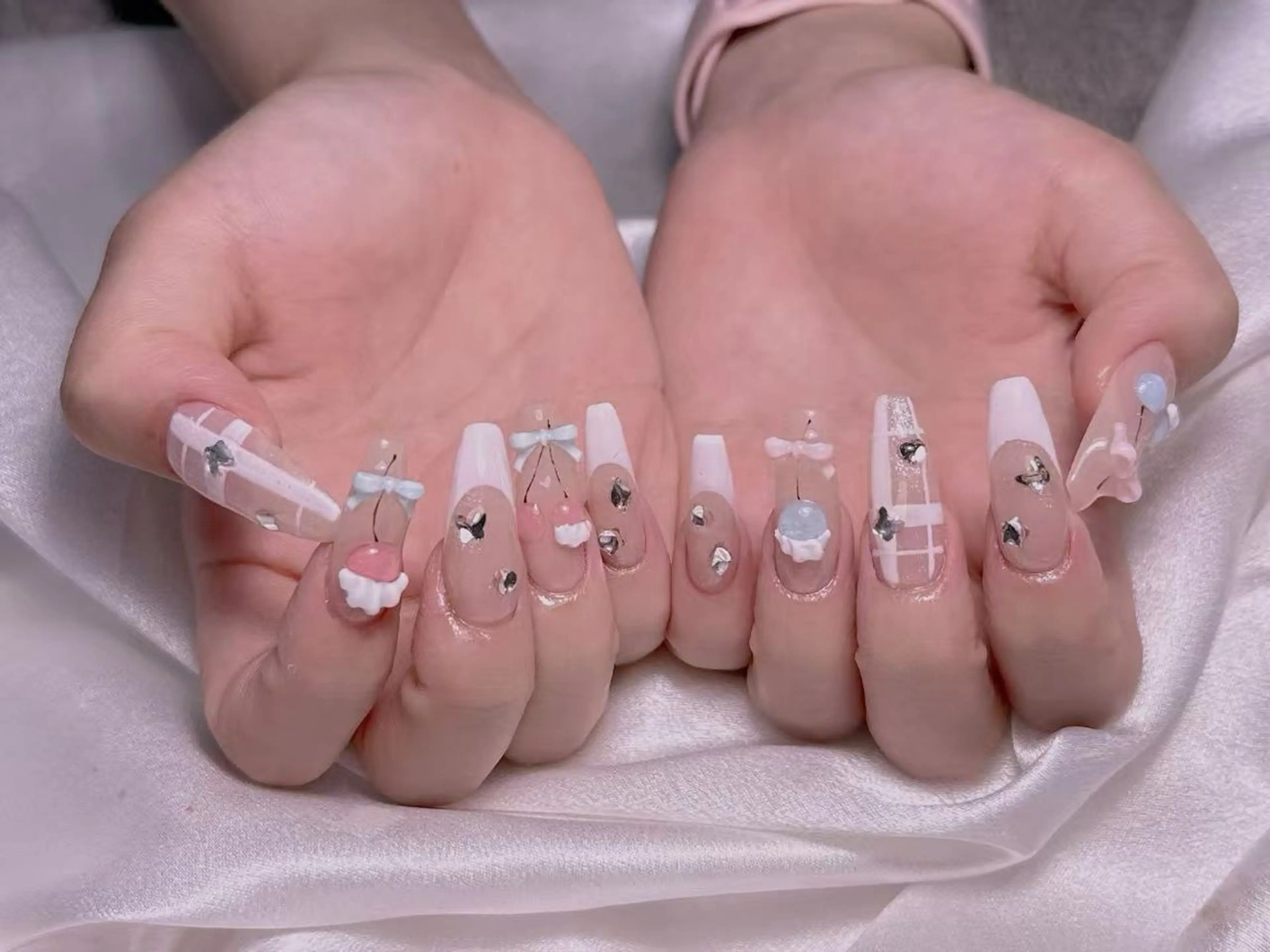 ネイル 長さ出し専門店 RIRIのネイルデザイン