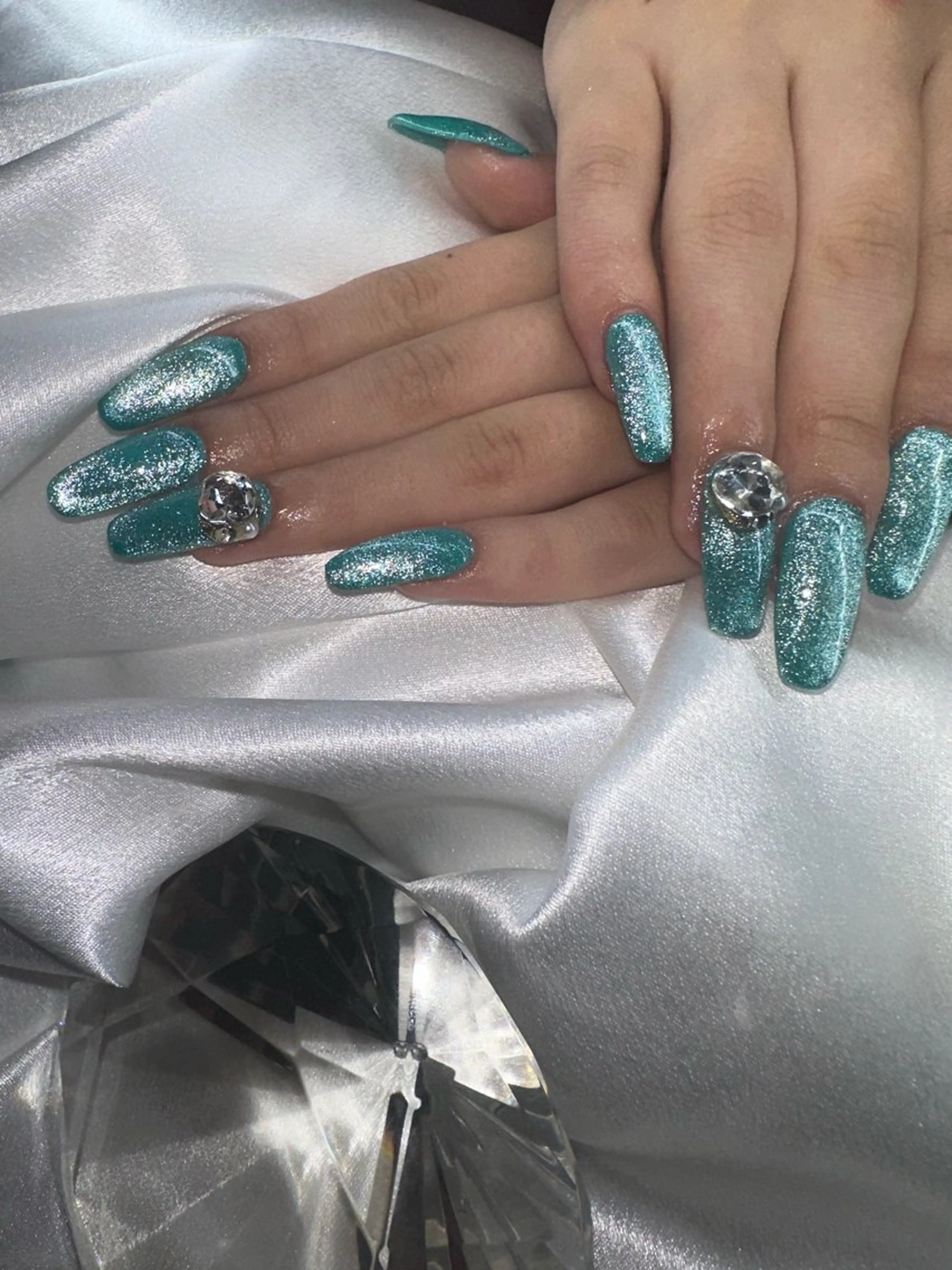 セミロング ハンドネイル YOKOSUKA🧸 NAIL🌿🫧💛のネイルデザイン