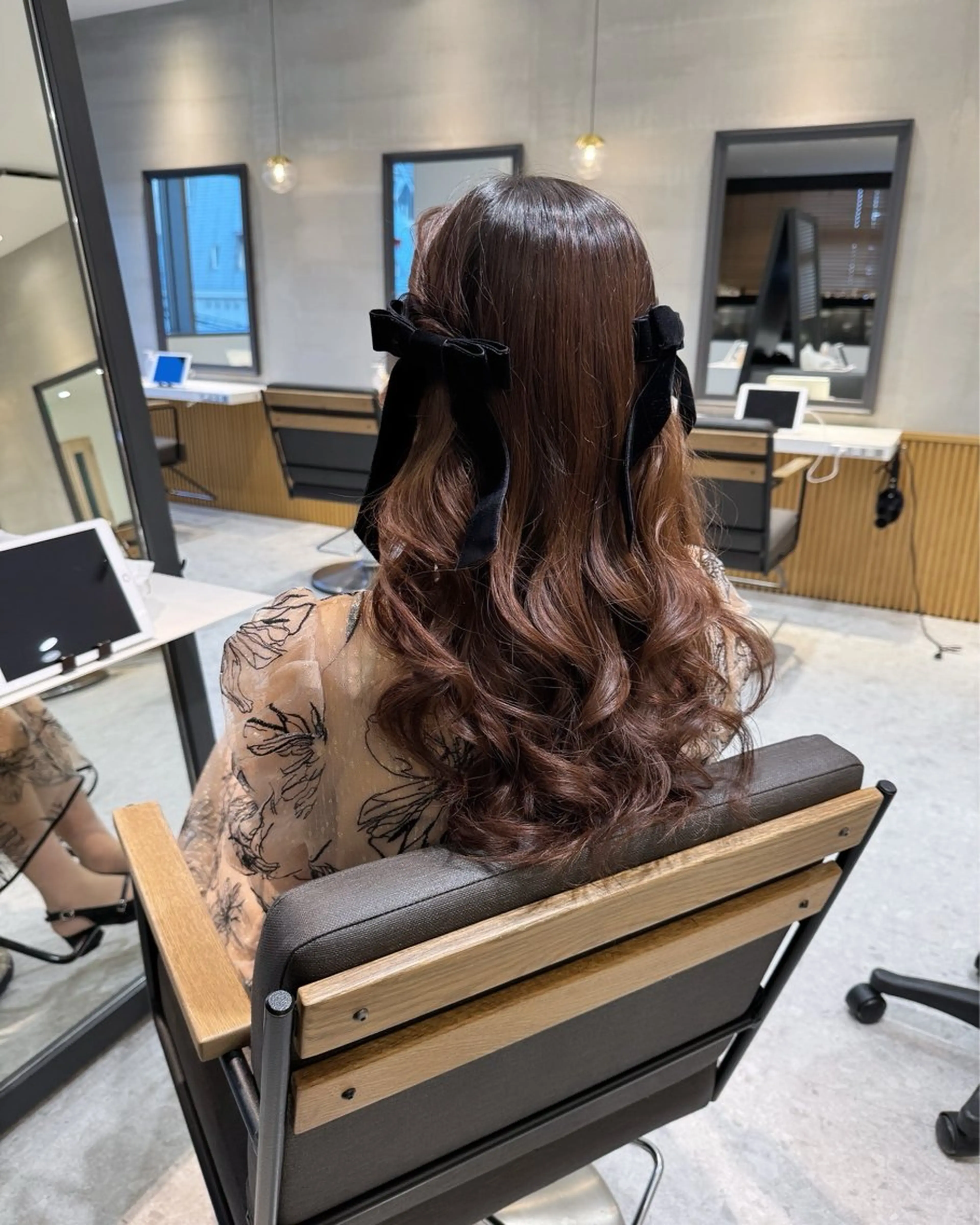 セミロング カラー ヘアアレンジ ヘアセット はるか/ヘアアレンジ カチモリ・ゆるふわのヘアスタイル