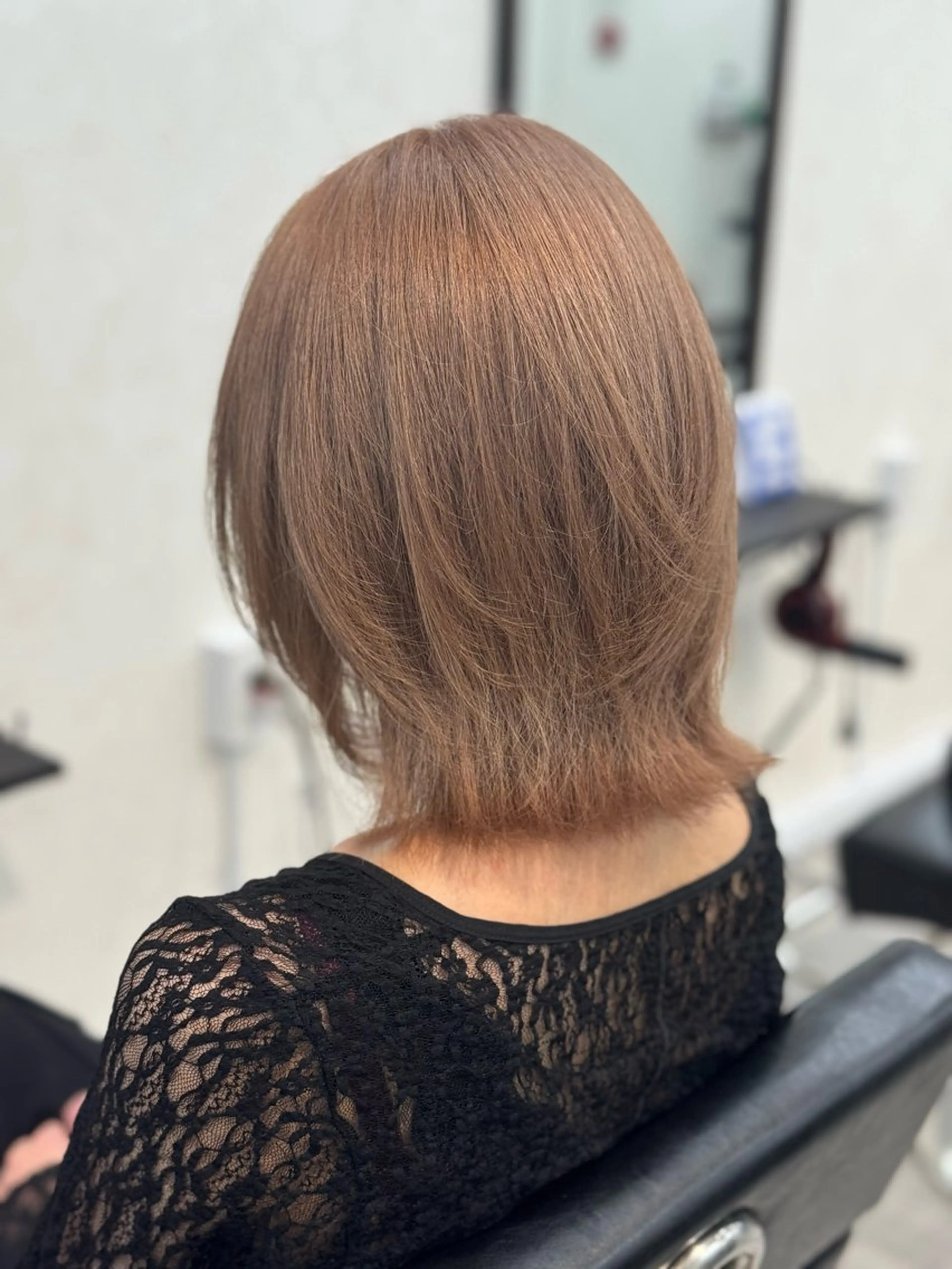 ミディアム カラー バレイヤージュ ブリーチ ハイトーンカラー エクステ レイヤーカット カット ヘアカラー トリートメント ショーヤ/ブリーチ /エクステのヘアスタイル