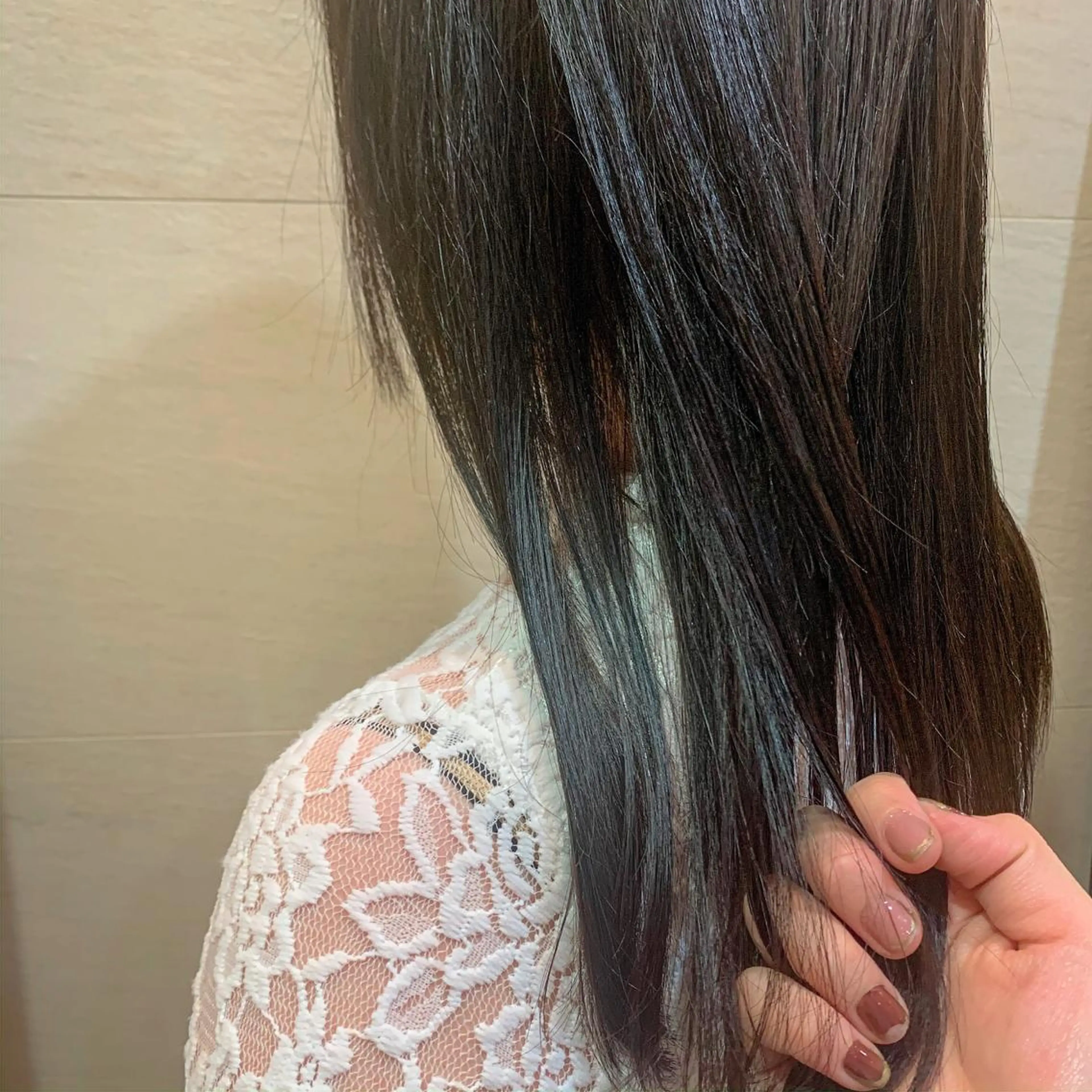 ミディアム カラー 透明感カラー ダークグレー ダークグレージュ グレージュ トリートメント 🌱小顔ヘア/ボブ ミディアム/双葉🌱のヘアスタイル