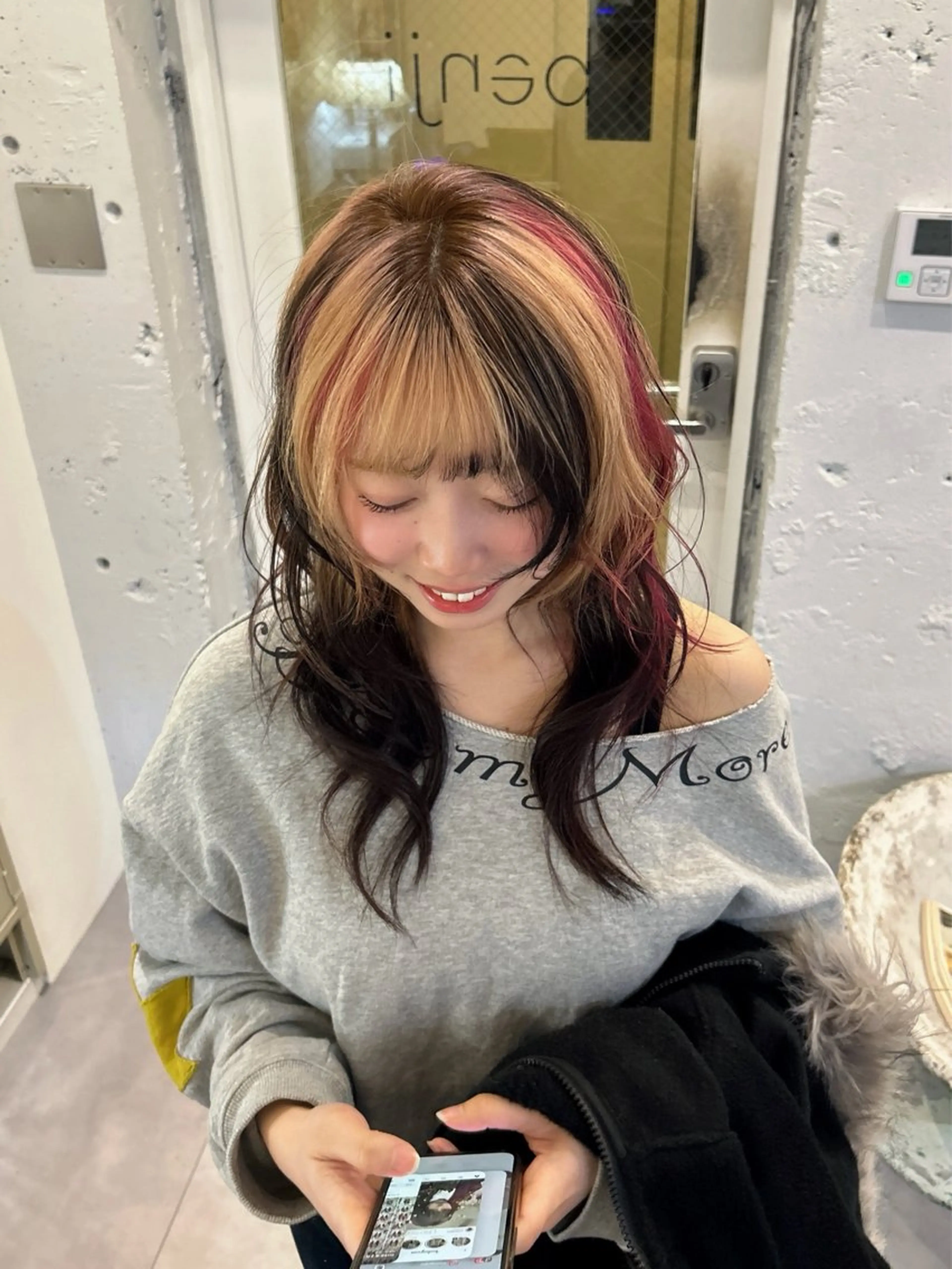 ロング カラー 綺星 ハイトーン/デザインのヘアスタイル