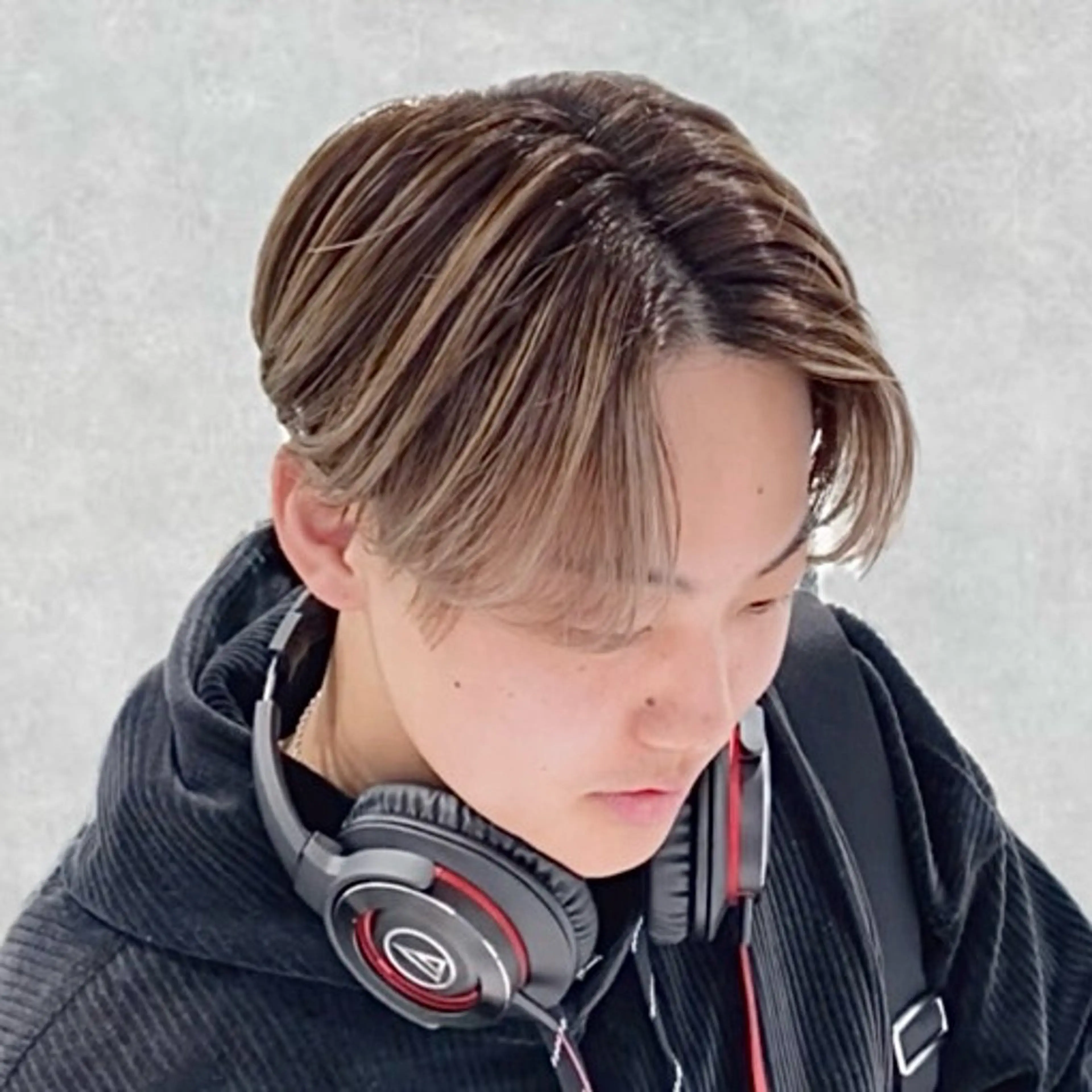 ミディアム カラー パーマ メンズ ミディアムパーマ メンズバレイヤージュ メンズハイライト メンズパーマ バレイヤージュ JiN HAiR所属・立川メンズパーマ職人 /MASAのヘアスタイル