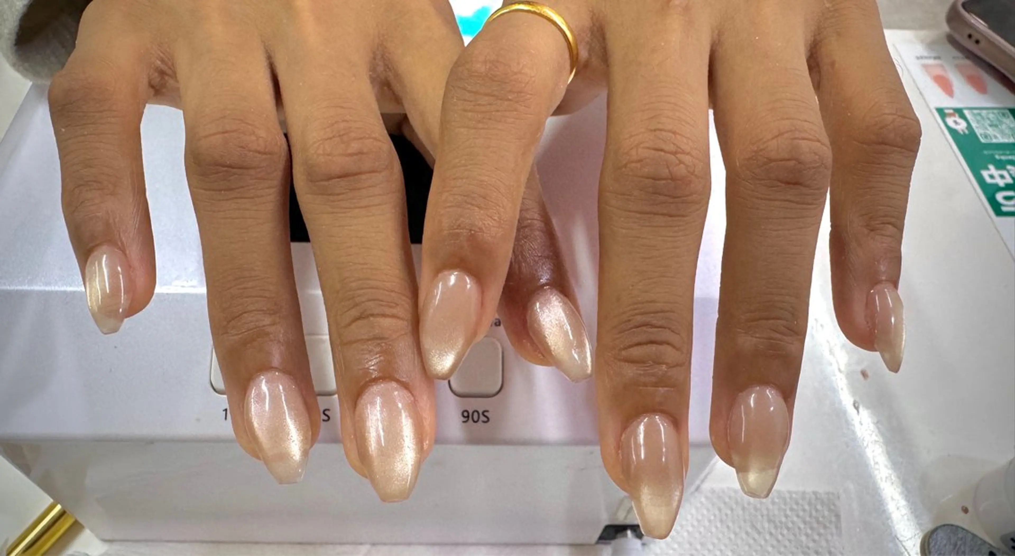 【hand】(オフなし)チップ長さだしマグネット／フラッシュネイル✨の写真