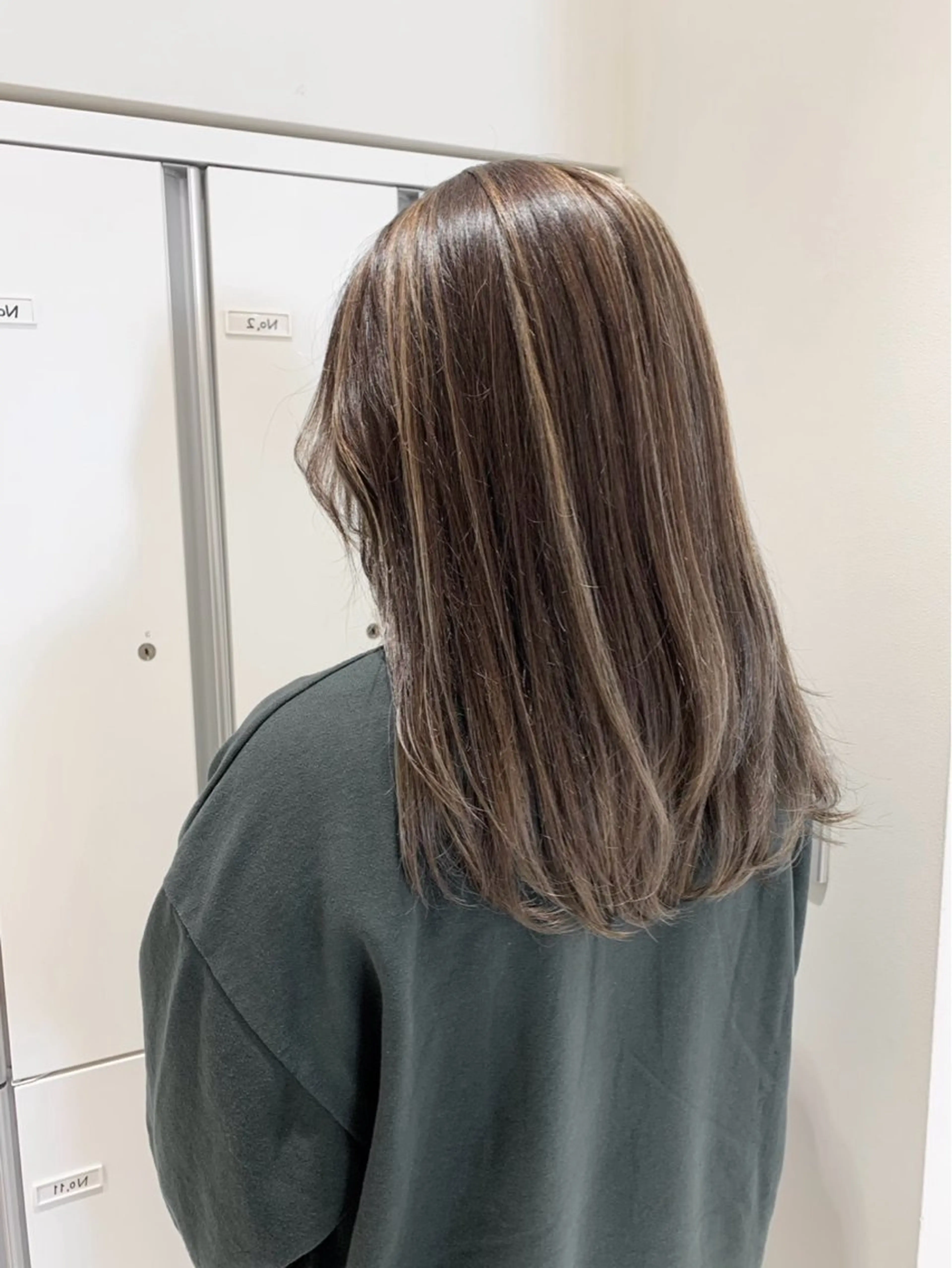 セミロング カラー//了戒 美希//伊勢原のヘアスタイル