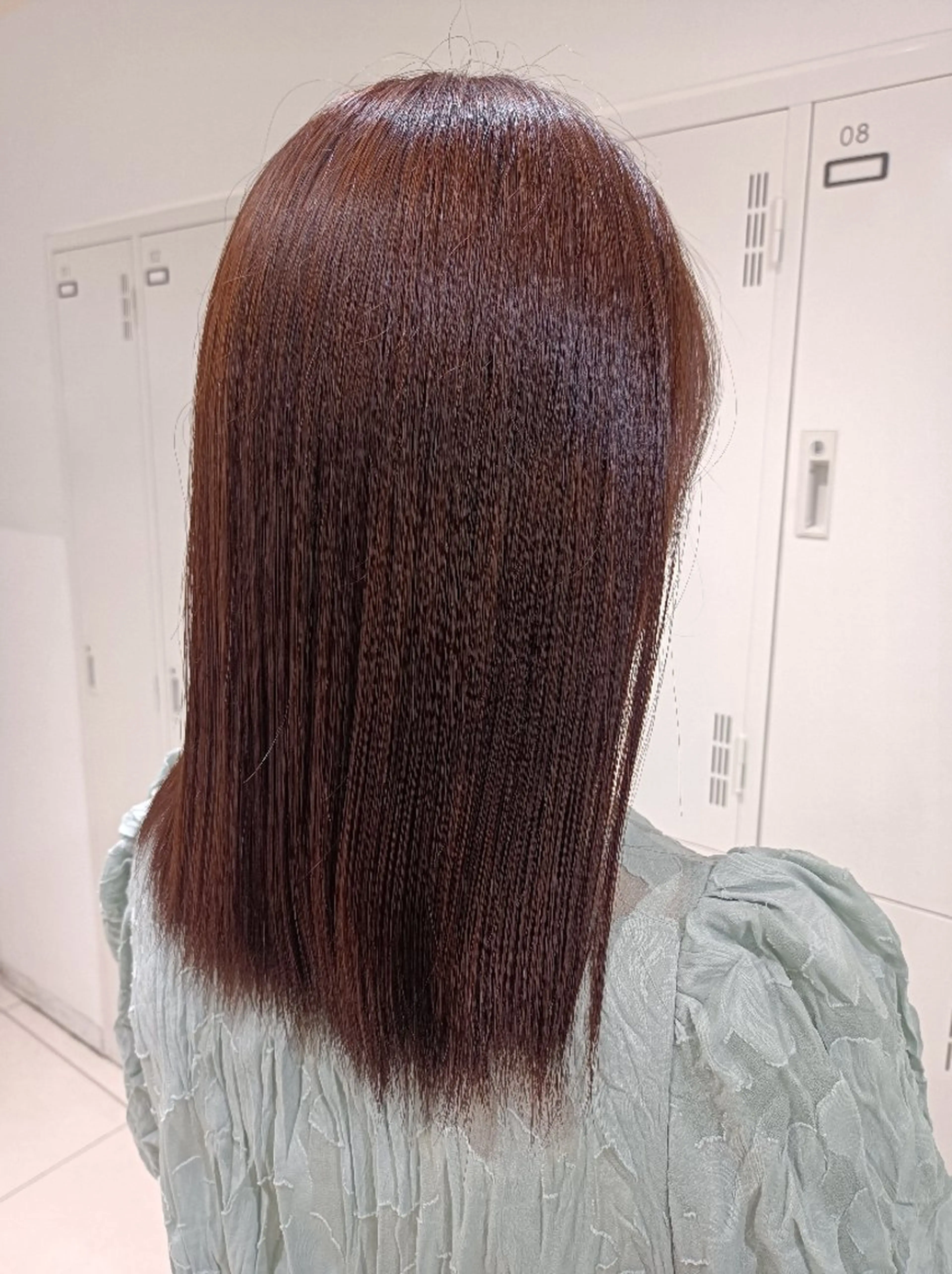 セミロング カラー 【縮毛矯正/レディー スカット】美涼🎀のヘアスタイル