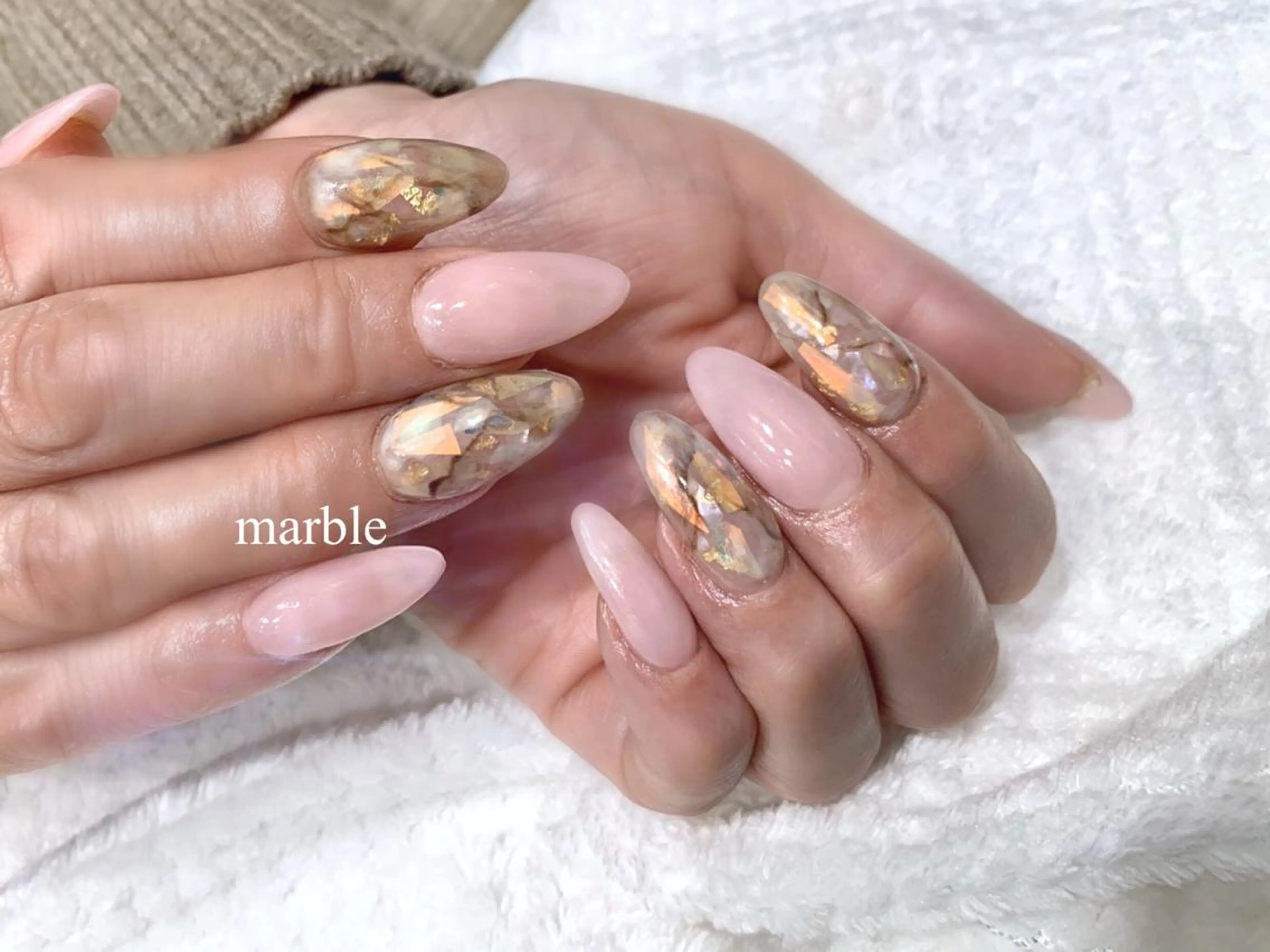 ロング m kaori𓃟のネイルデザイン