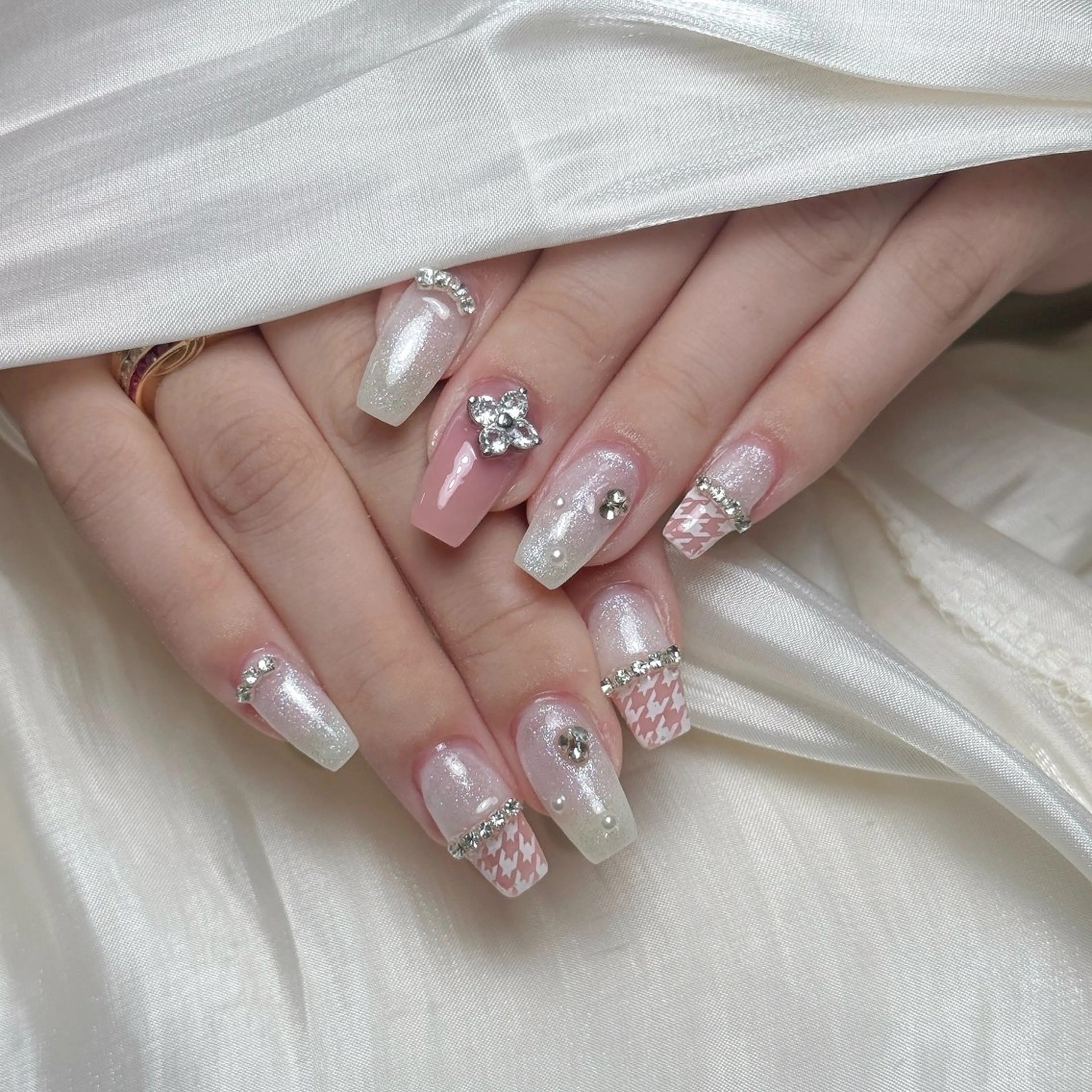 ネイル Maggie Nail🦩のネイルデザイン