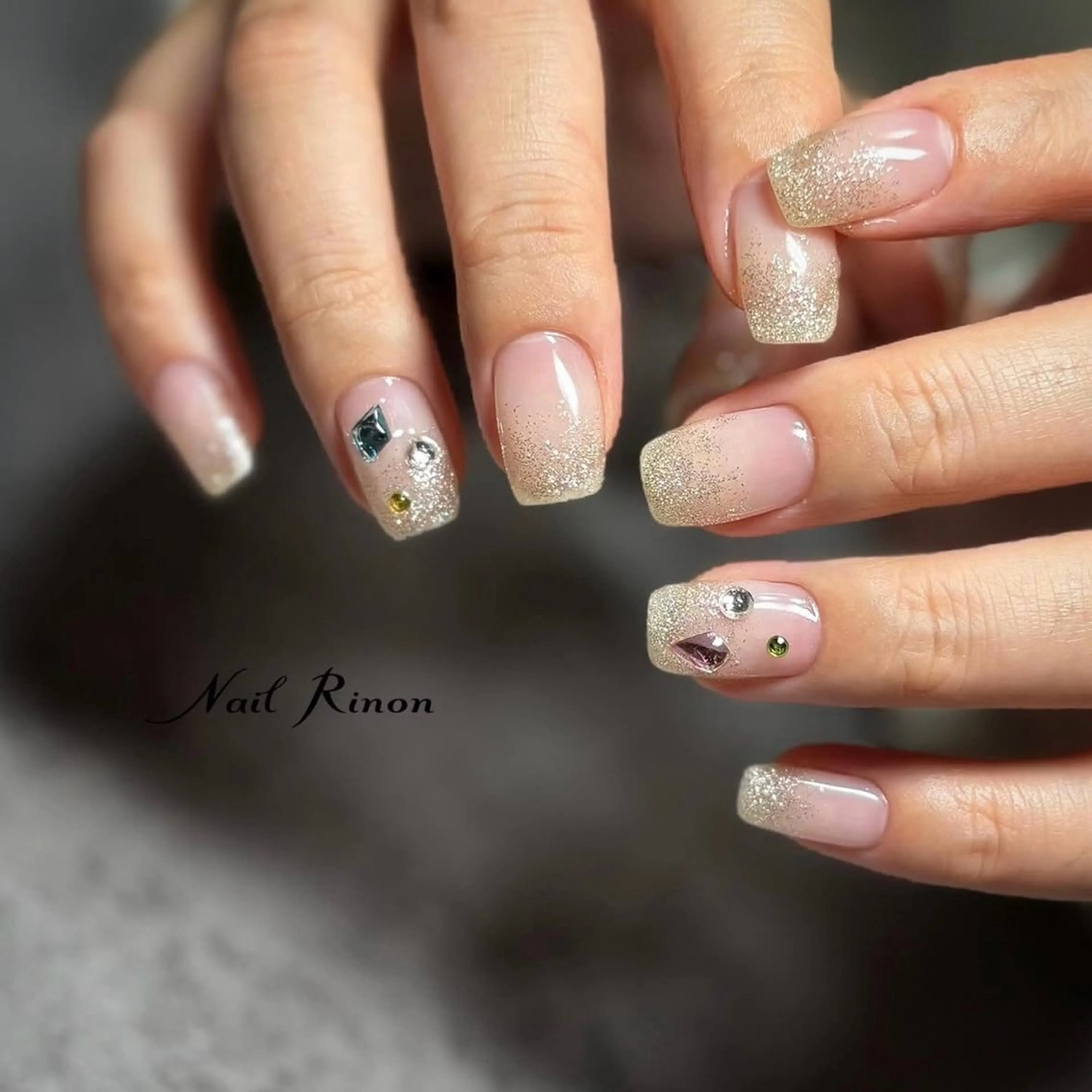 ネイル グラデーション ラメ(グリッター) ラメグラデーション ハンドネイル Nail Rinonのネイルデザイン