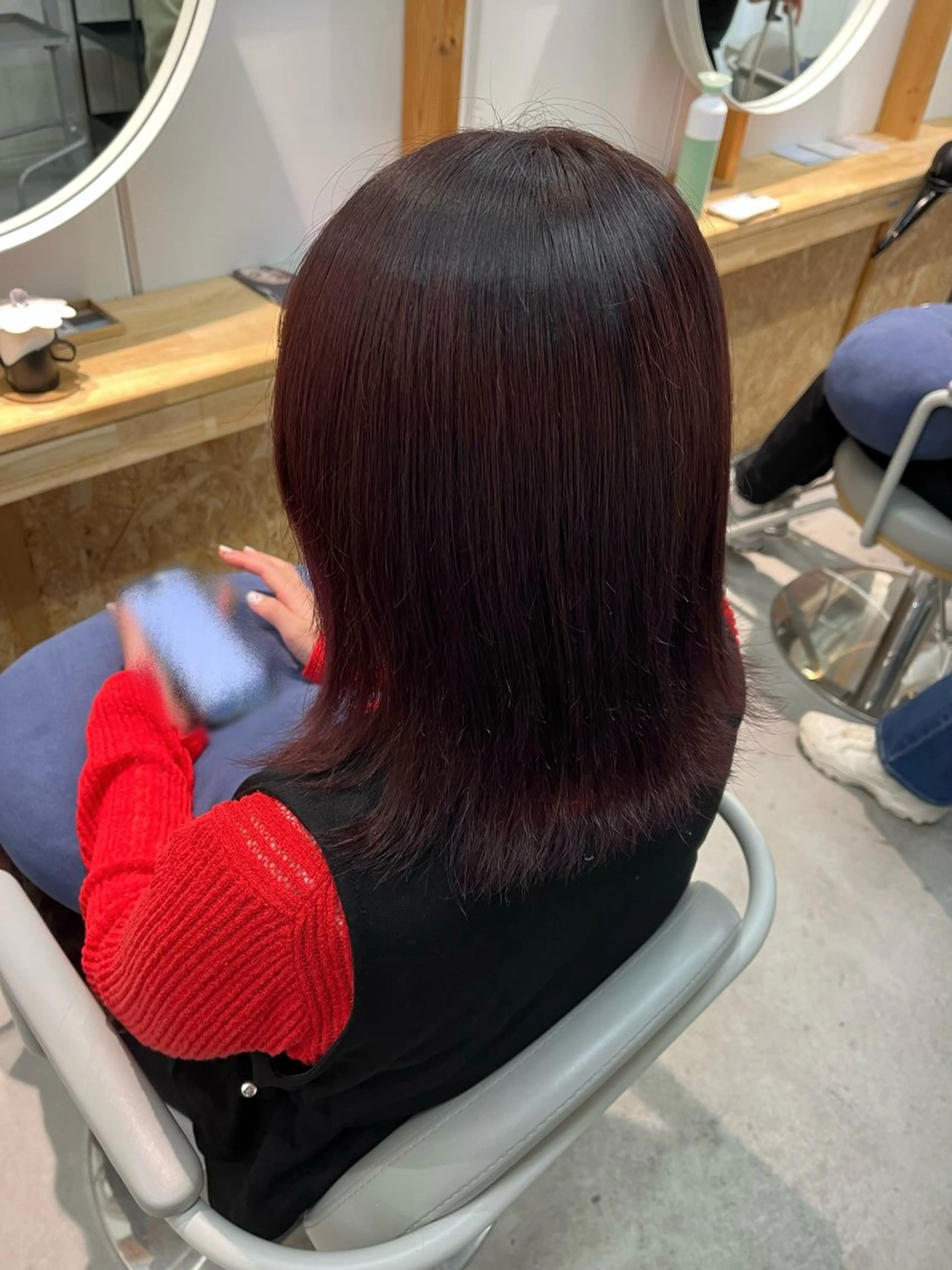 ミディアム ヘアカラー わだ なつきのヘアスタイル