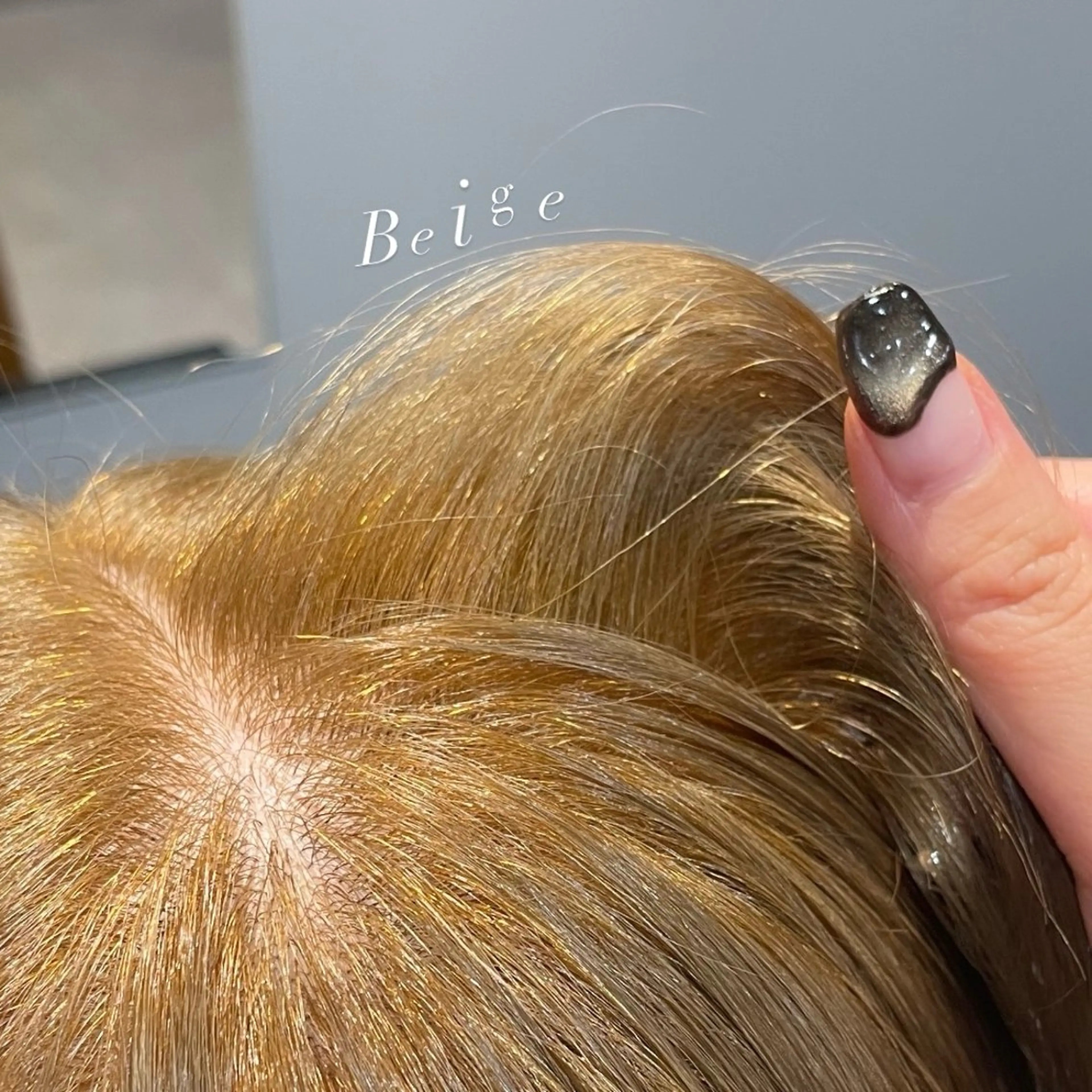 カラー ブリーチ Mimi🎀ブリーチ なし透明感 Ｗカラーのヘアスタイル
