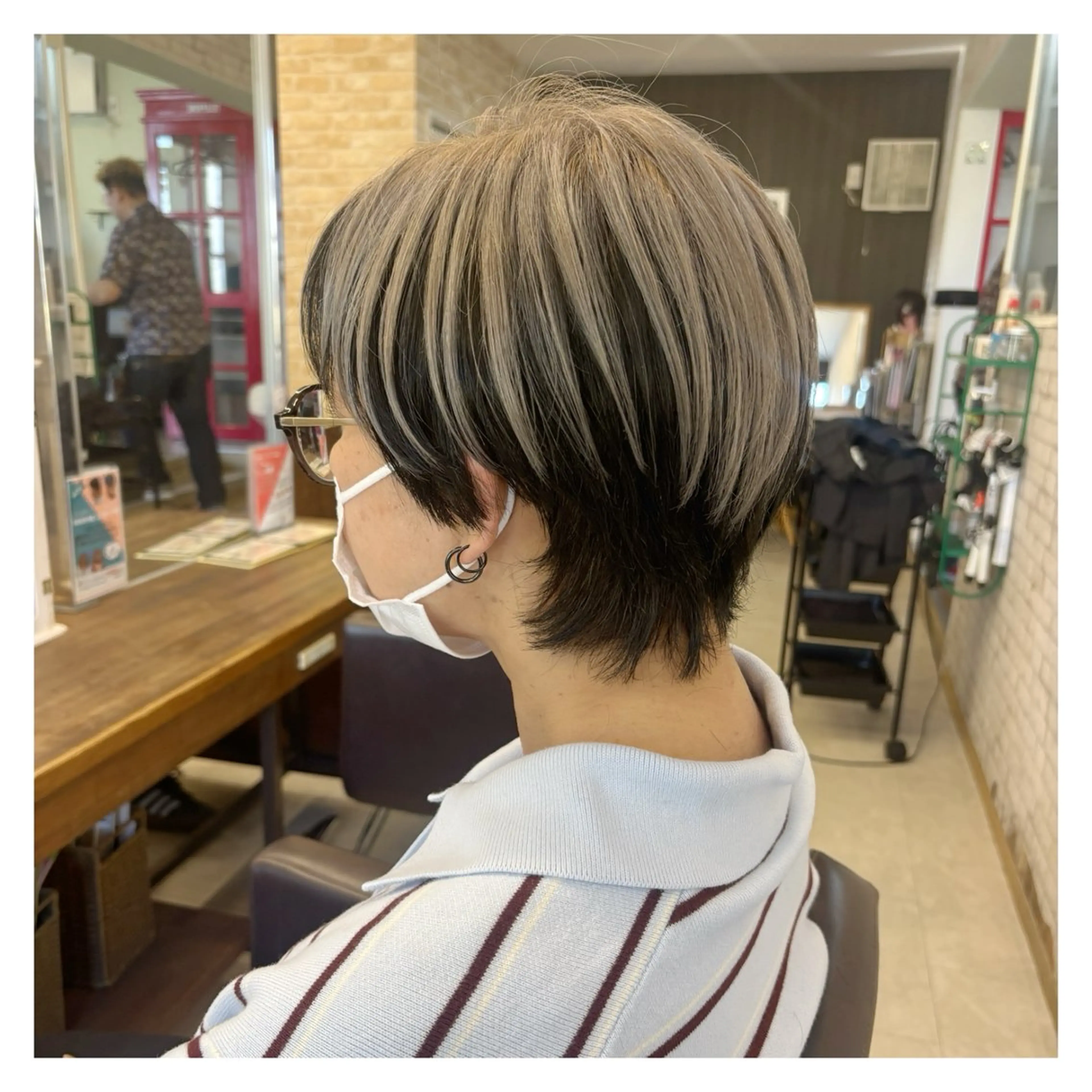 ショート ヘアカラー 船曳 鈴菜のヘアスタイル