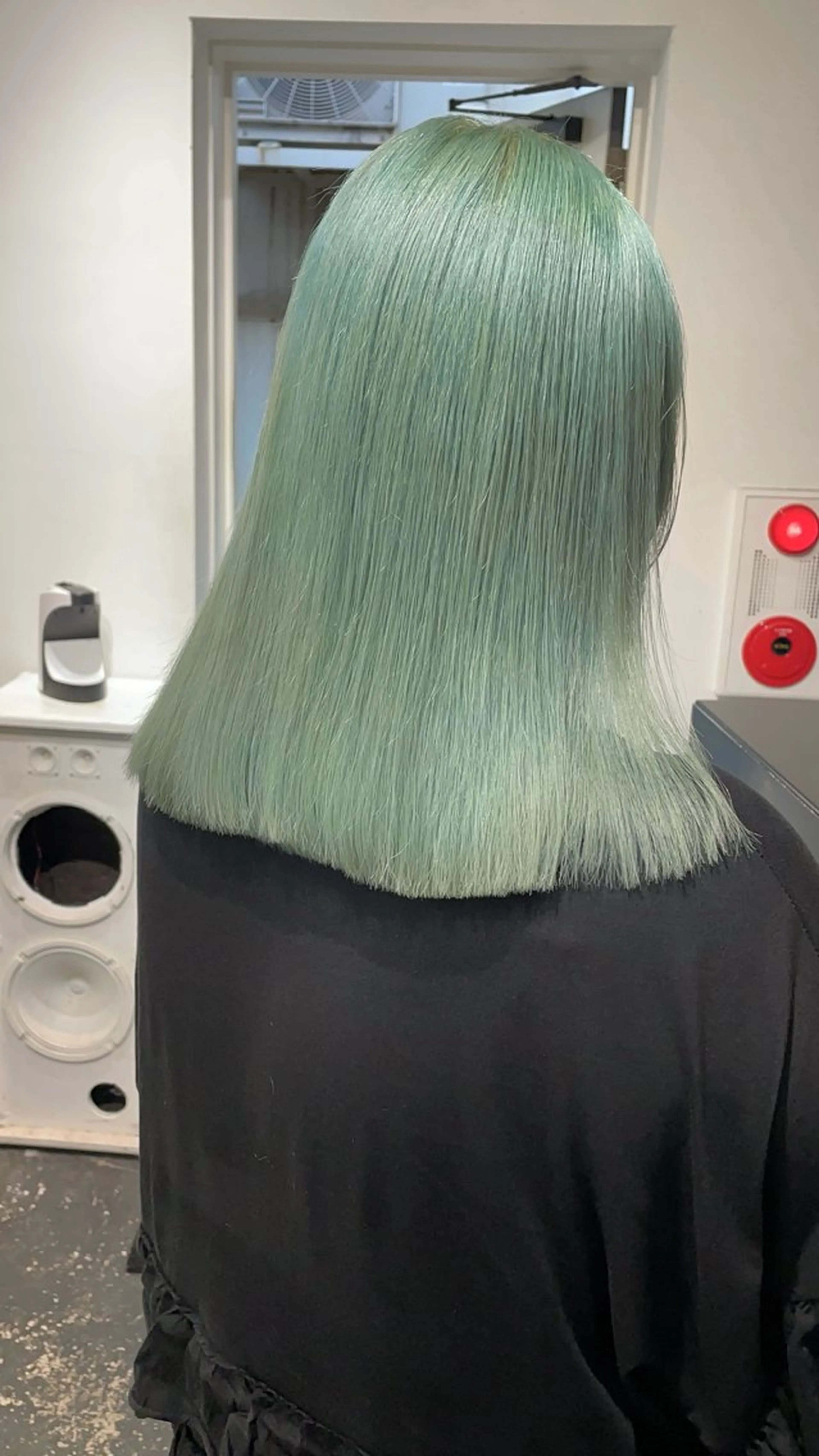 セミロング カラー ヘアアレンジ ブリーチ ミント ミントグリーン カット ヘアカラー トリートメント 艶ハイトーン/ヘア アレンジAYAKAのヘアスタイル